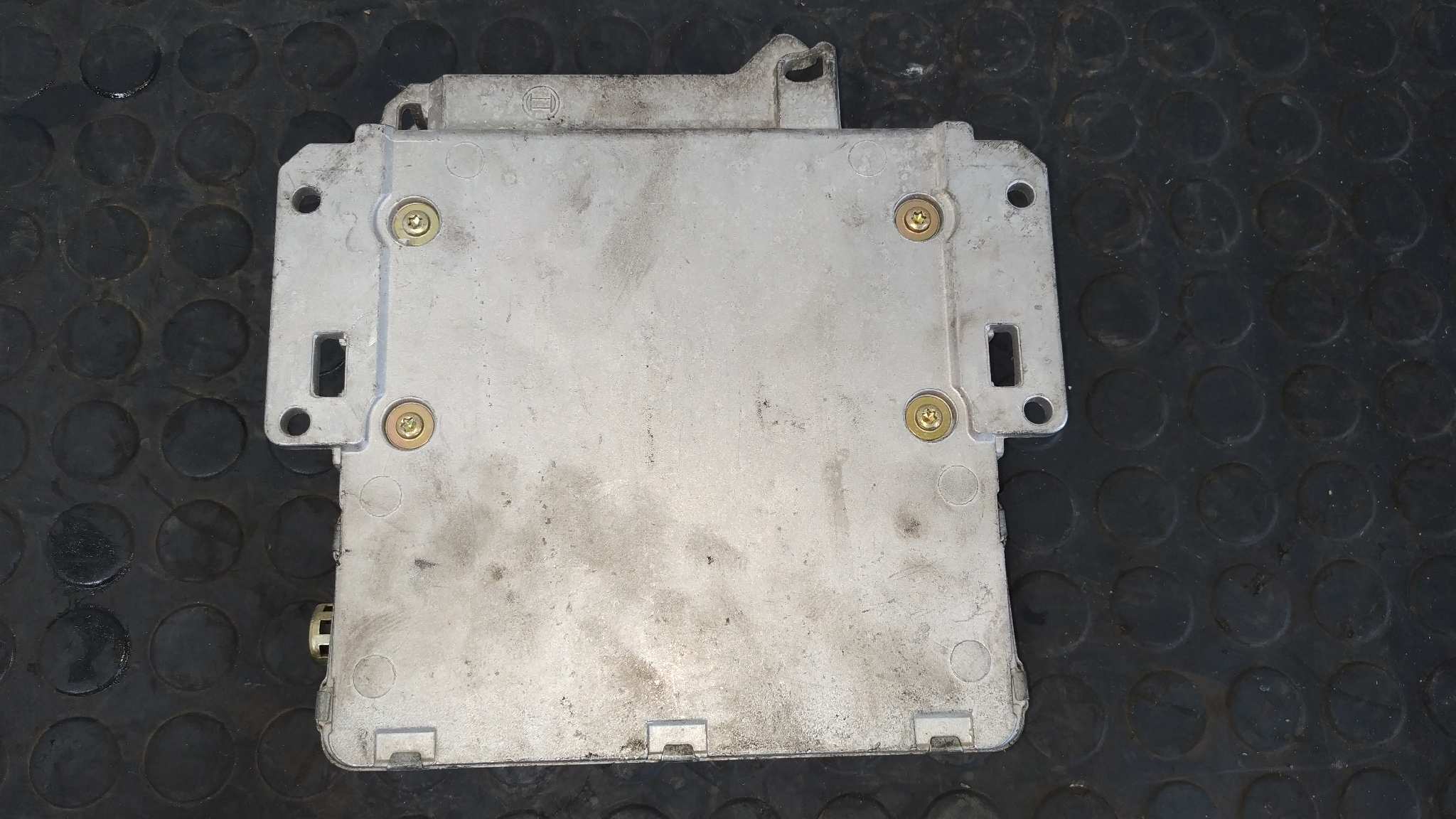 CENTRALITA MOTOR UCE MERCEDES CLASE C (W202) - vista 3