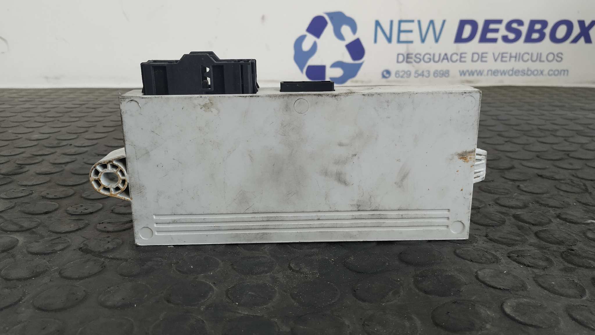 MODULO CONFORT BMW SERIE 1 BERLINA (E81/E87) - vista 4