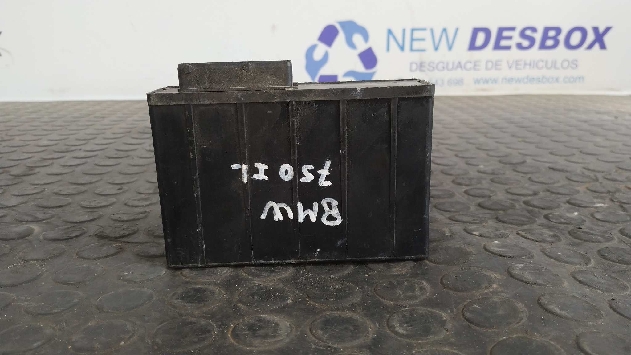 MODULO ELECTRONICO BMW SERIE 7 (E32) - vista 4