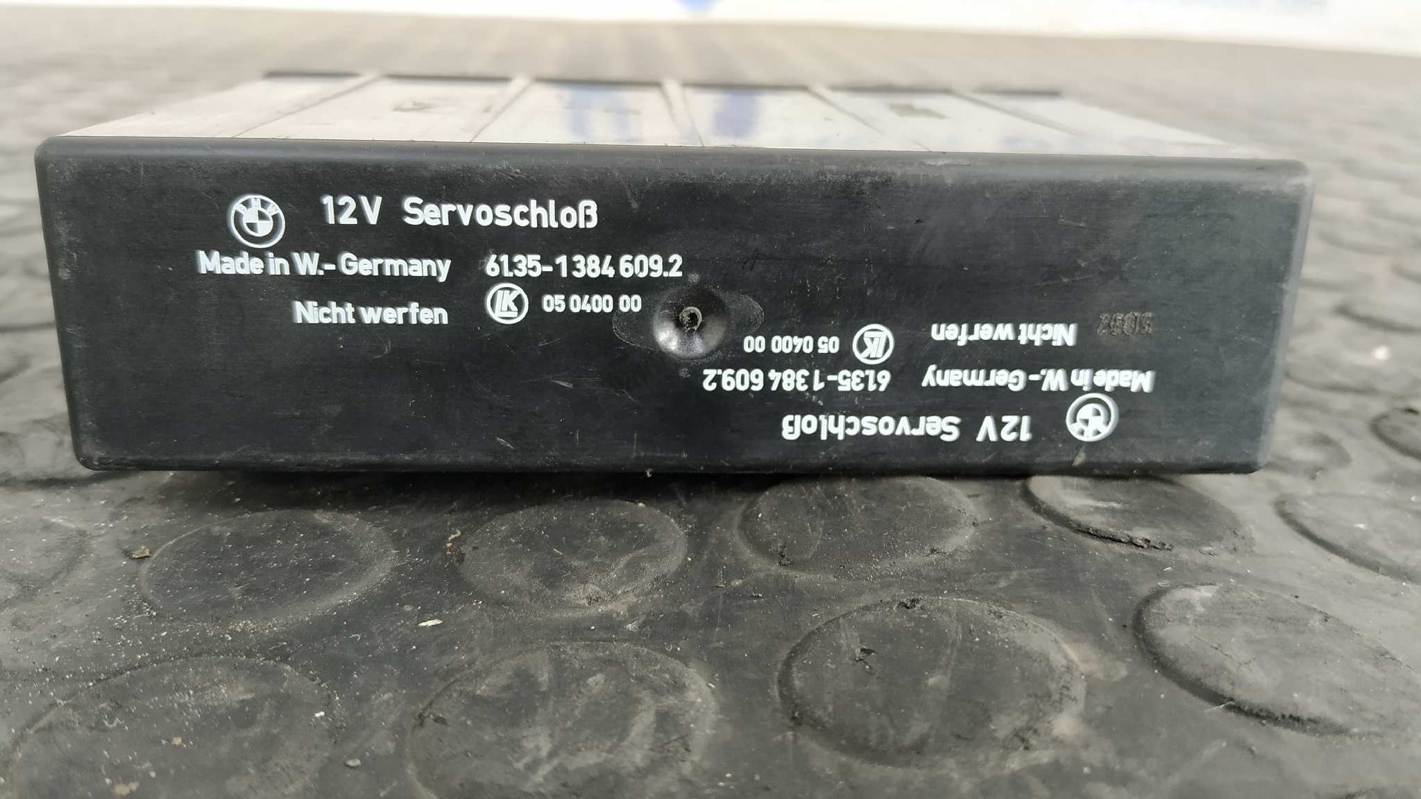 MODULO ELECTRONICO BMW SERIE 7 (E32) - vista 3