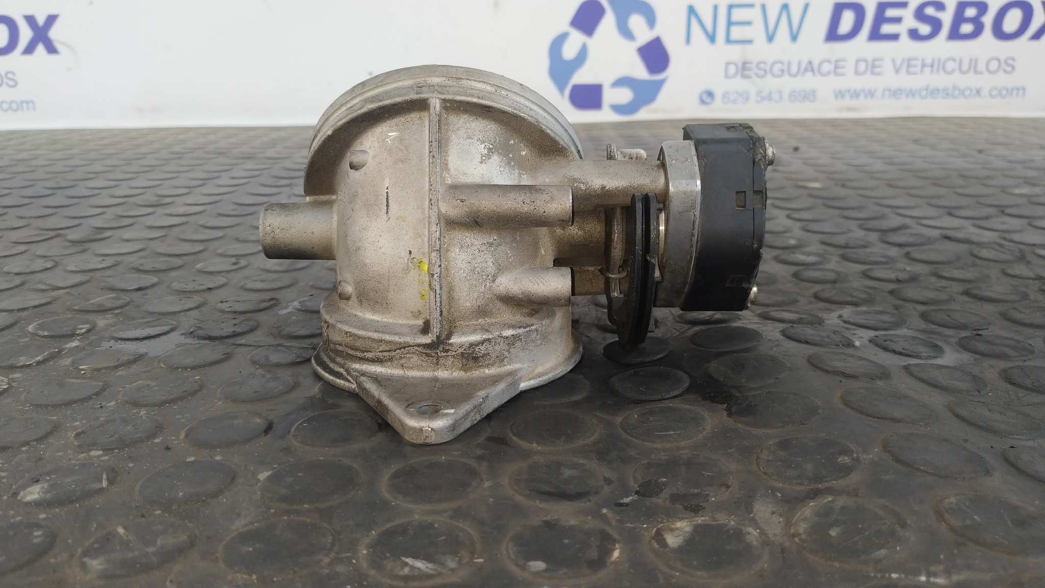 CAJA MARIPOSA BMW SERIE 5 BERLINA (E39) - vista 2