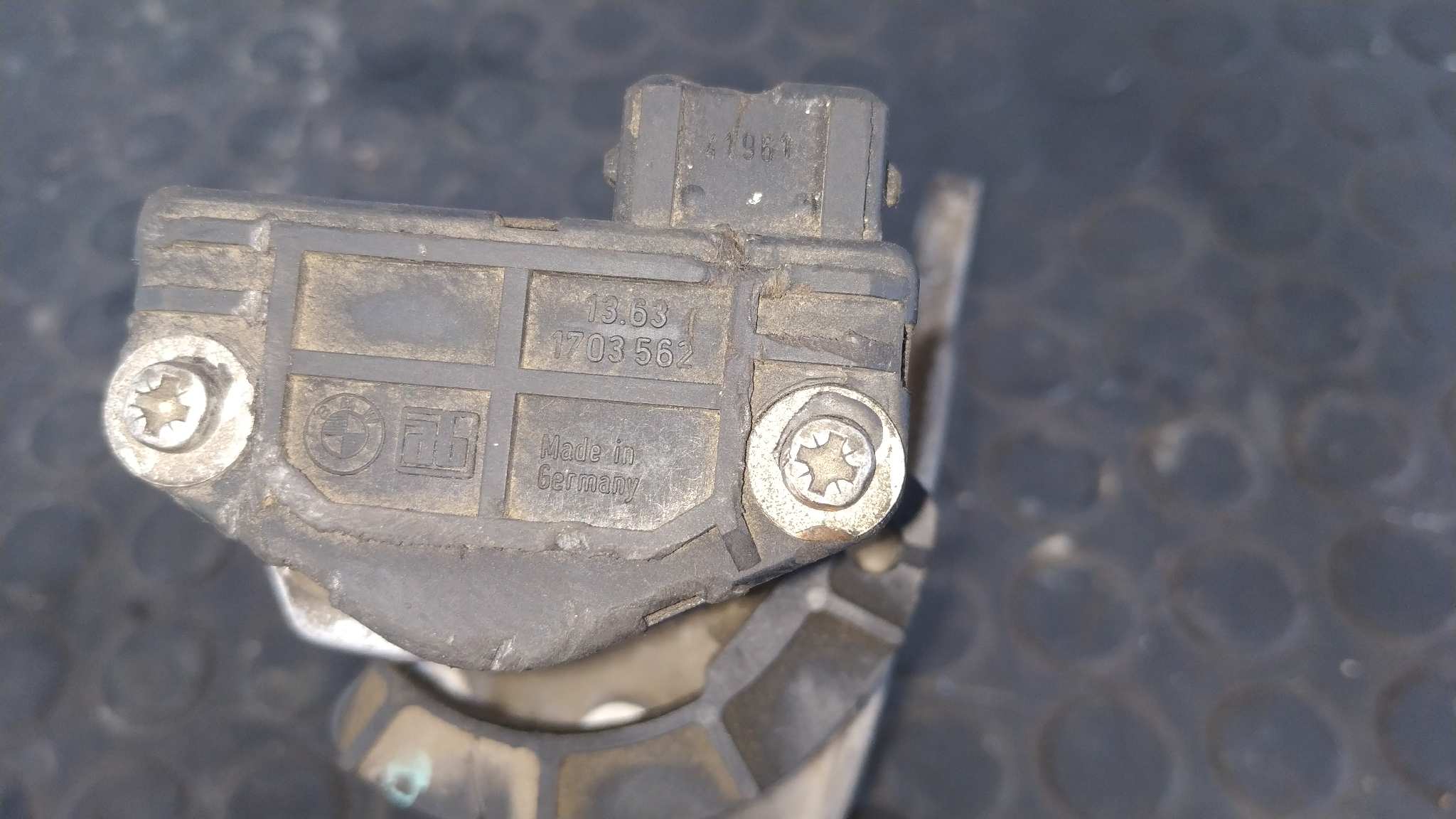 CAJA MARIPOSA BMW SERIE 5 BERLINA (E39) - vista 3