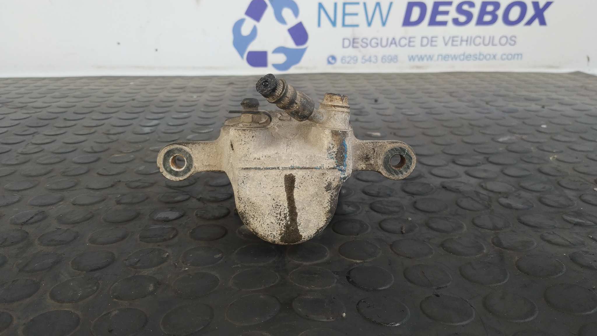 PINZA DE FRENO TRASERA DERECHA SSANGYONG REXTON - vista 3