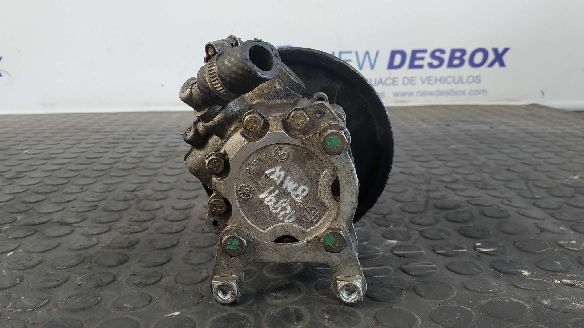 BOMBA DIRECCION BMW SERIE 3 BERLINA (E46) - vista 3