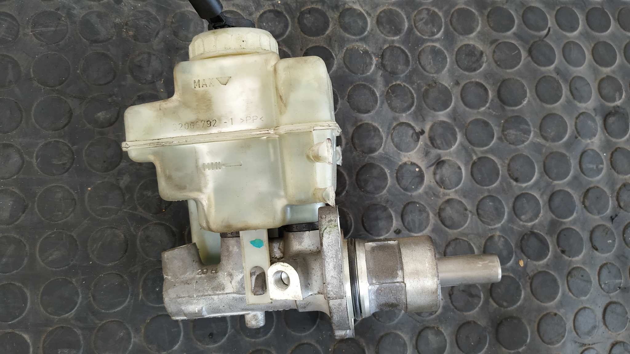 BOMBA FRENO BMW SERIE 5 BERLINA (E39) - vista 4