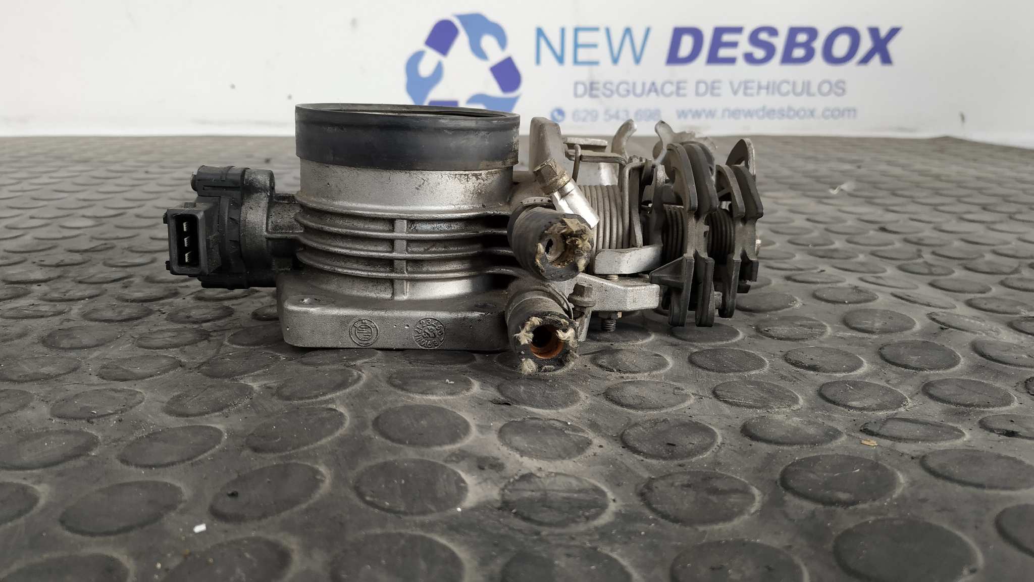 CAJA MARIPOSA BMW SERIE 5 BERLINA (E39) - vista 3