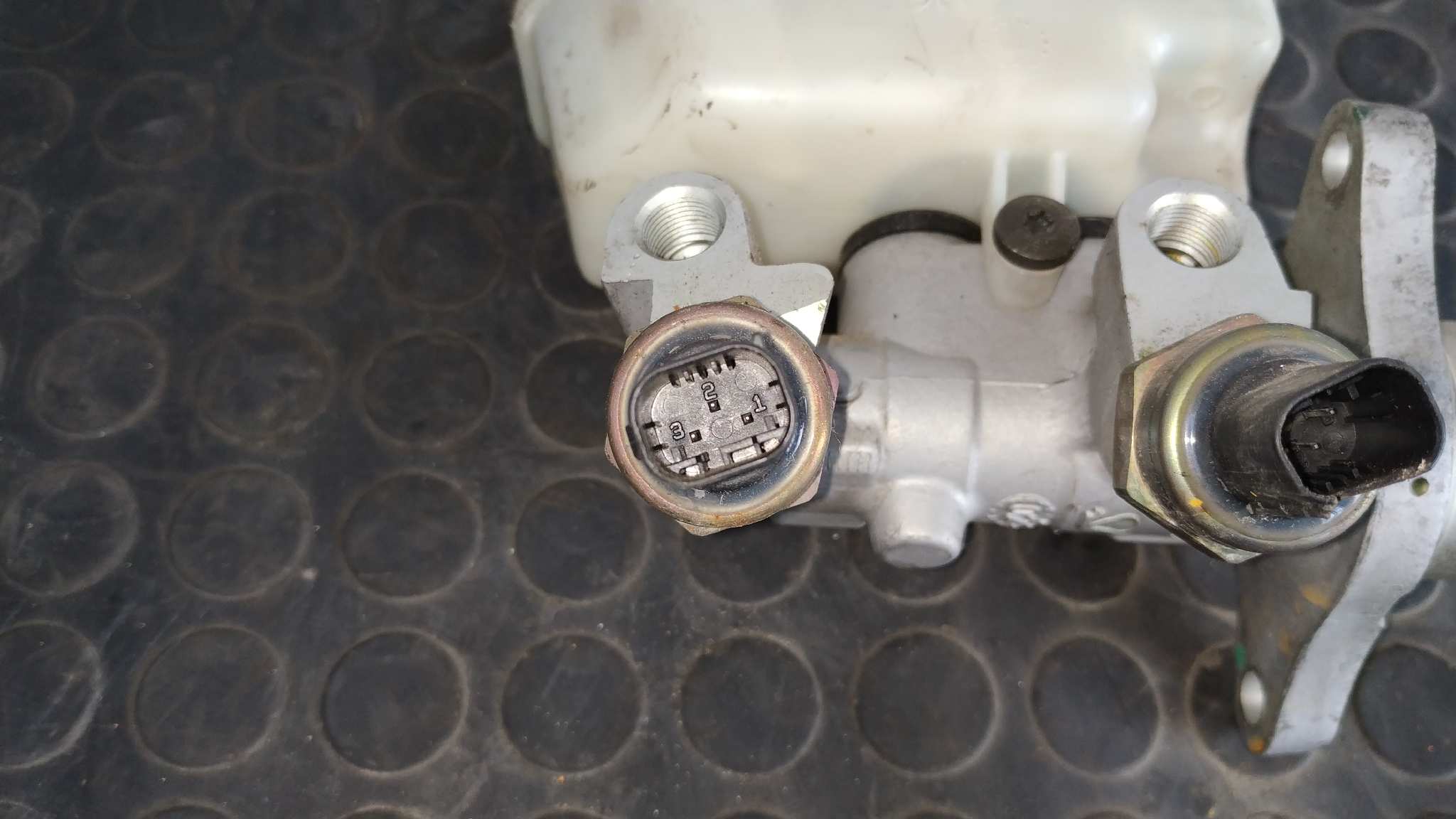 BOMBA FRENO BMW SERIE 3 COMPACT (E46) - vista 6