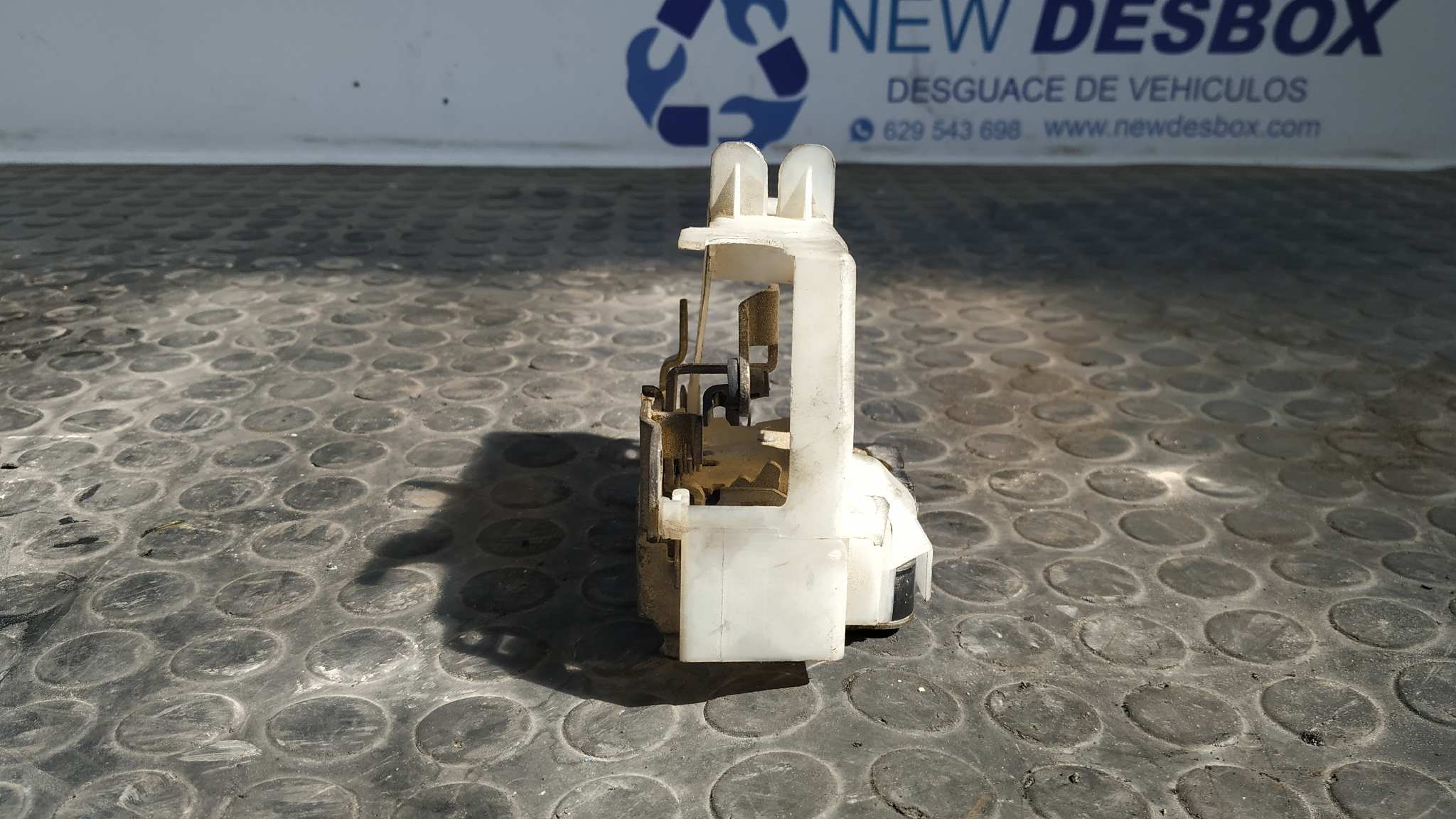 CERRADURA PUERTA TRASERA DERECHA RENAULT CLIO II FASE II (B/CB0) - vista 3