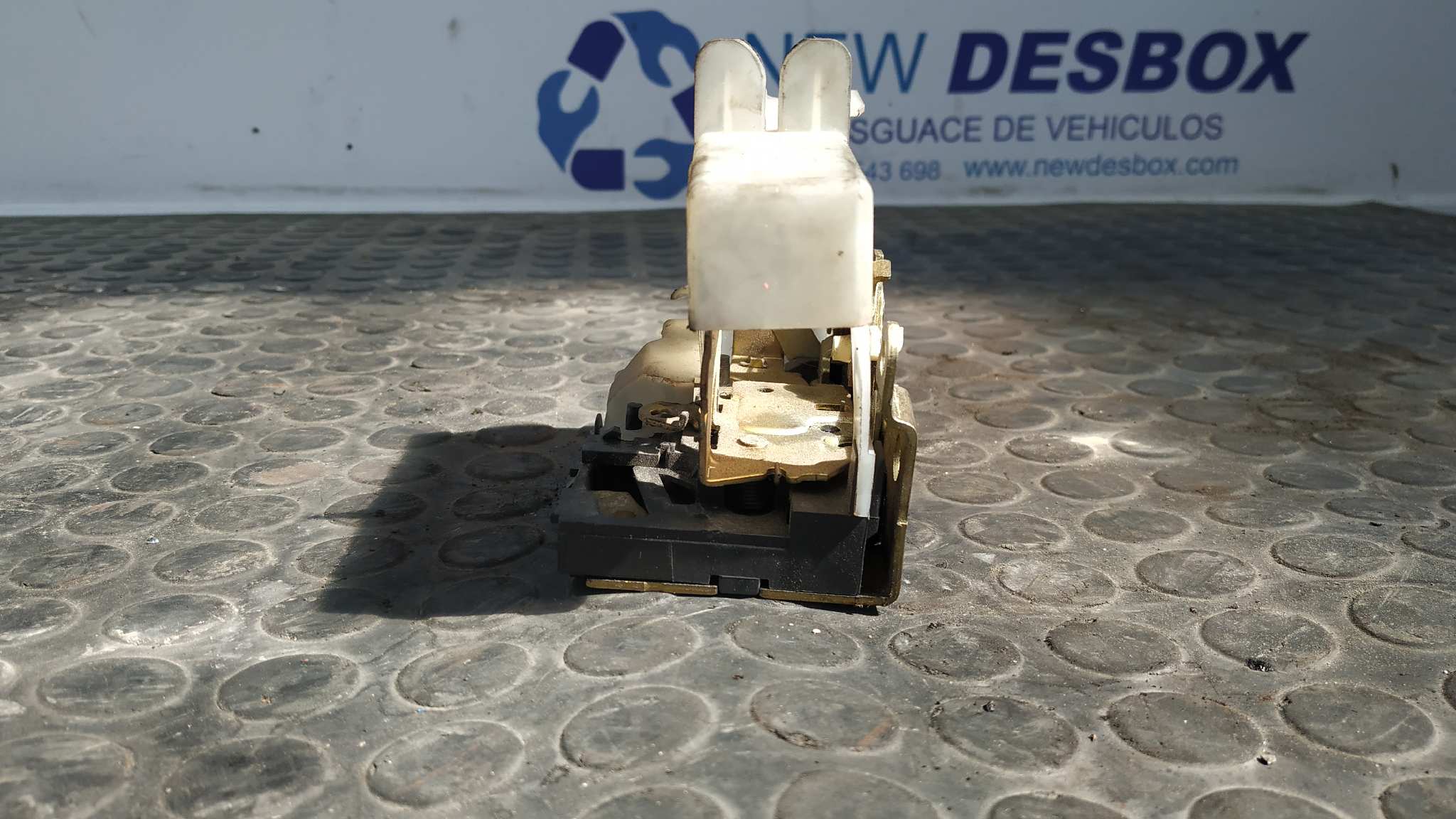 CERRADURA PUERTA TRASERA DERECHA RENAULT CLIO II FASE II (B/CB0) - vista 6