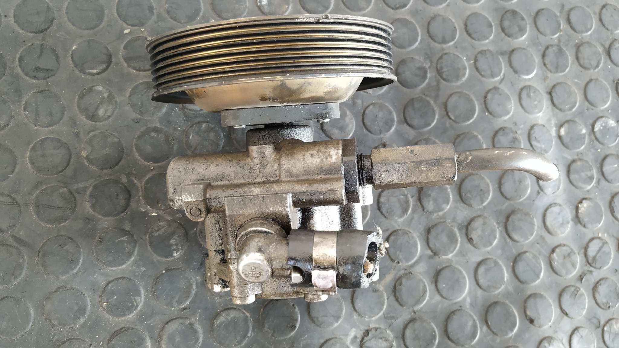 BOMBA DIRECCION ALFA ROMEO 147 (190) - vista 3