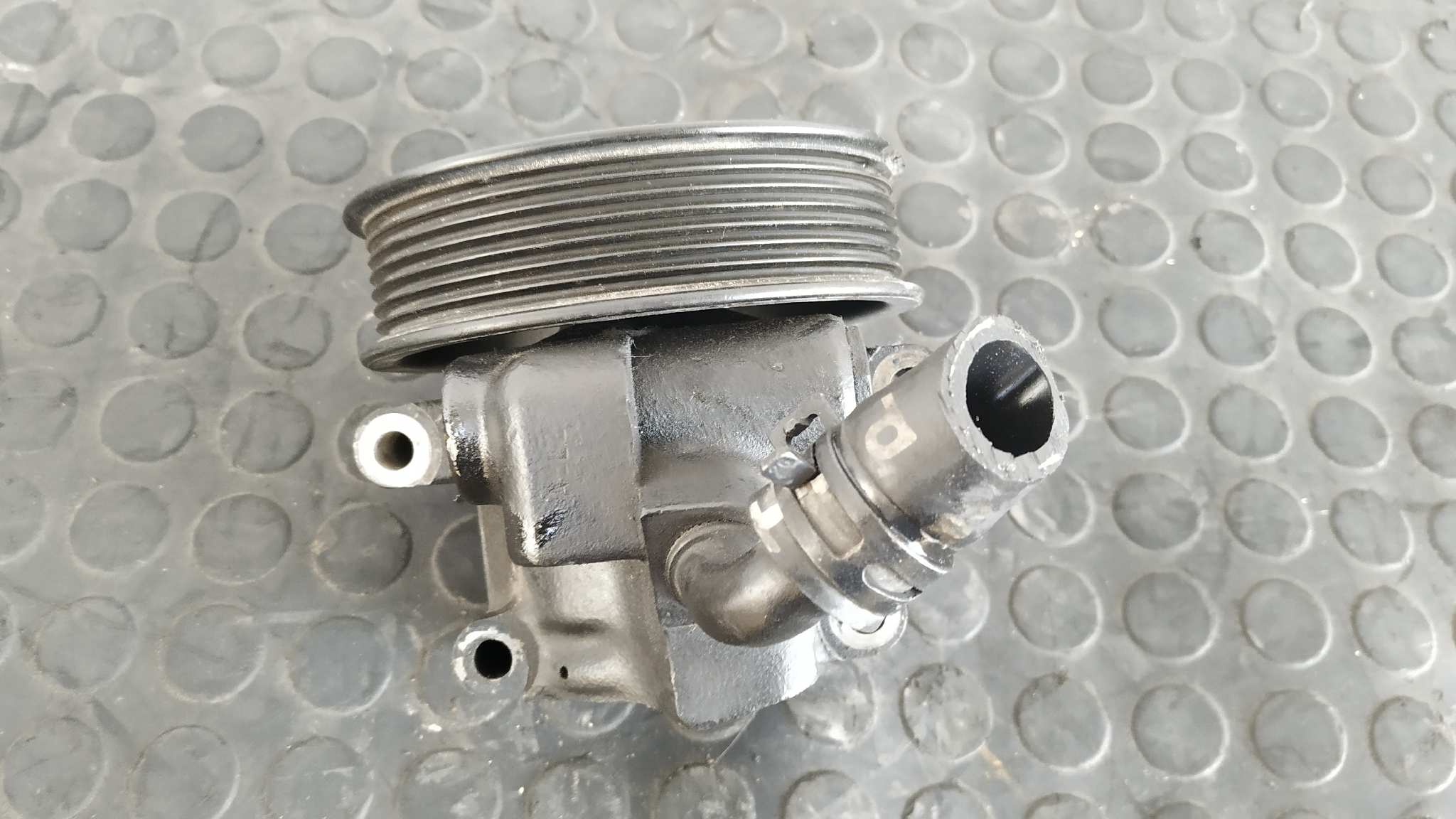 BOMBA DIRECCION FORD TRANSIT CAJA CERRADA, LARGA (FY) (2000 =>) - vista 3