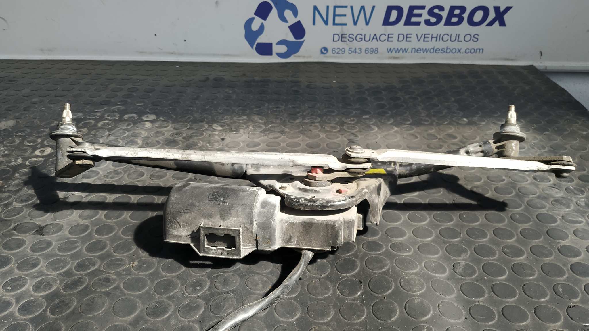 MOTOR LIMPIA DELANTERO BMW SERIE 3 BERLINA (E36) - vista 3