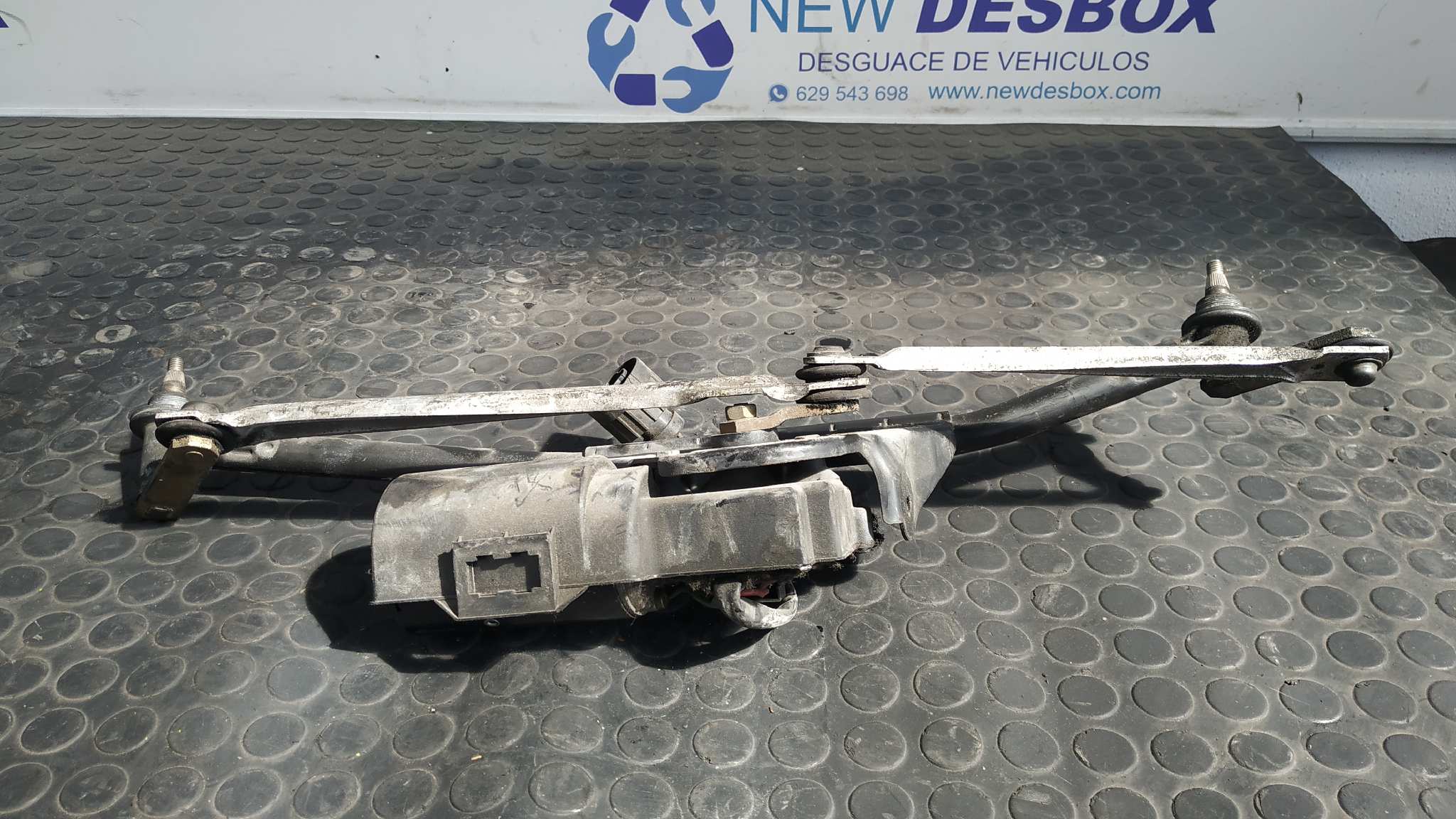 MOTOR LIMPIA DELANTERO BMW SERIE 3 BERLINA (E36) - vista 5