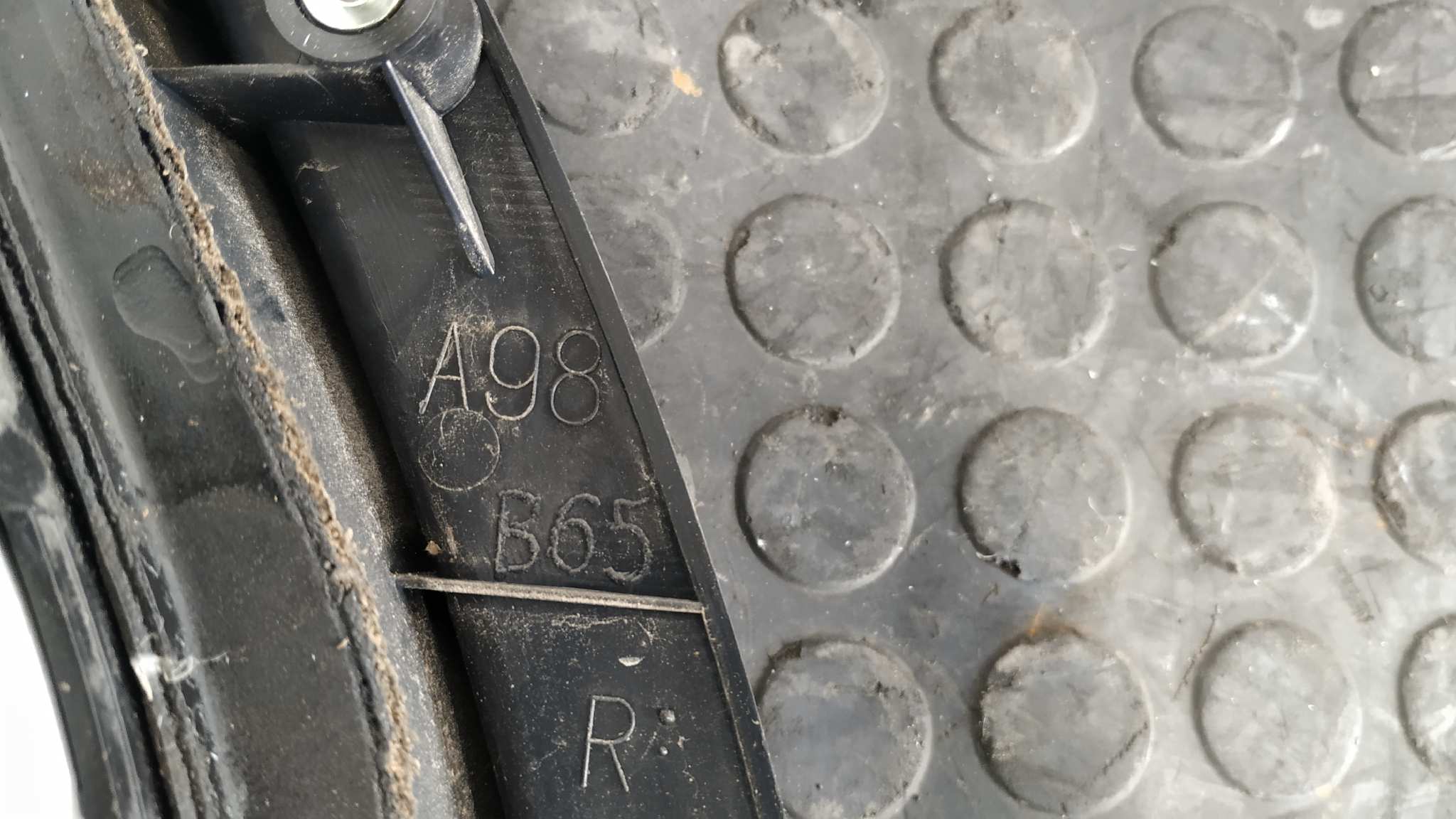 PILOTO PORTON DERECHO NISSAN ALMERA (N16/E) - vista 3