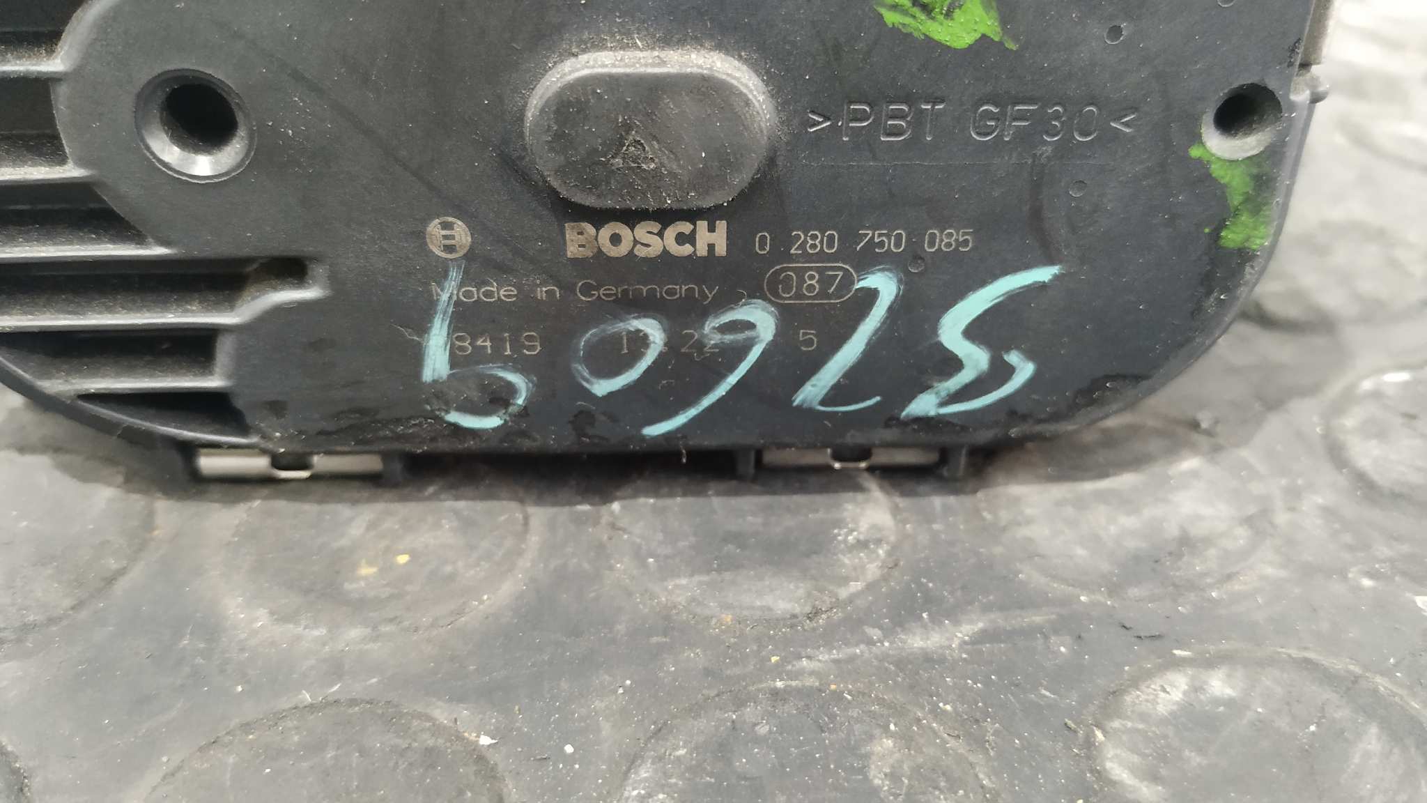 CAJA MARIPOSA PEUGEOT 206 4-TRG. - vista 4