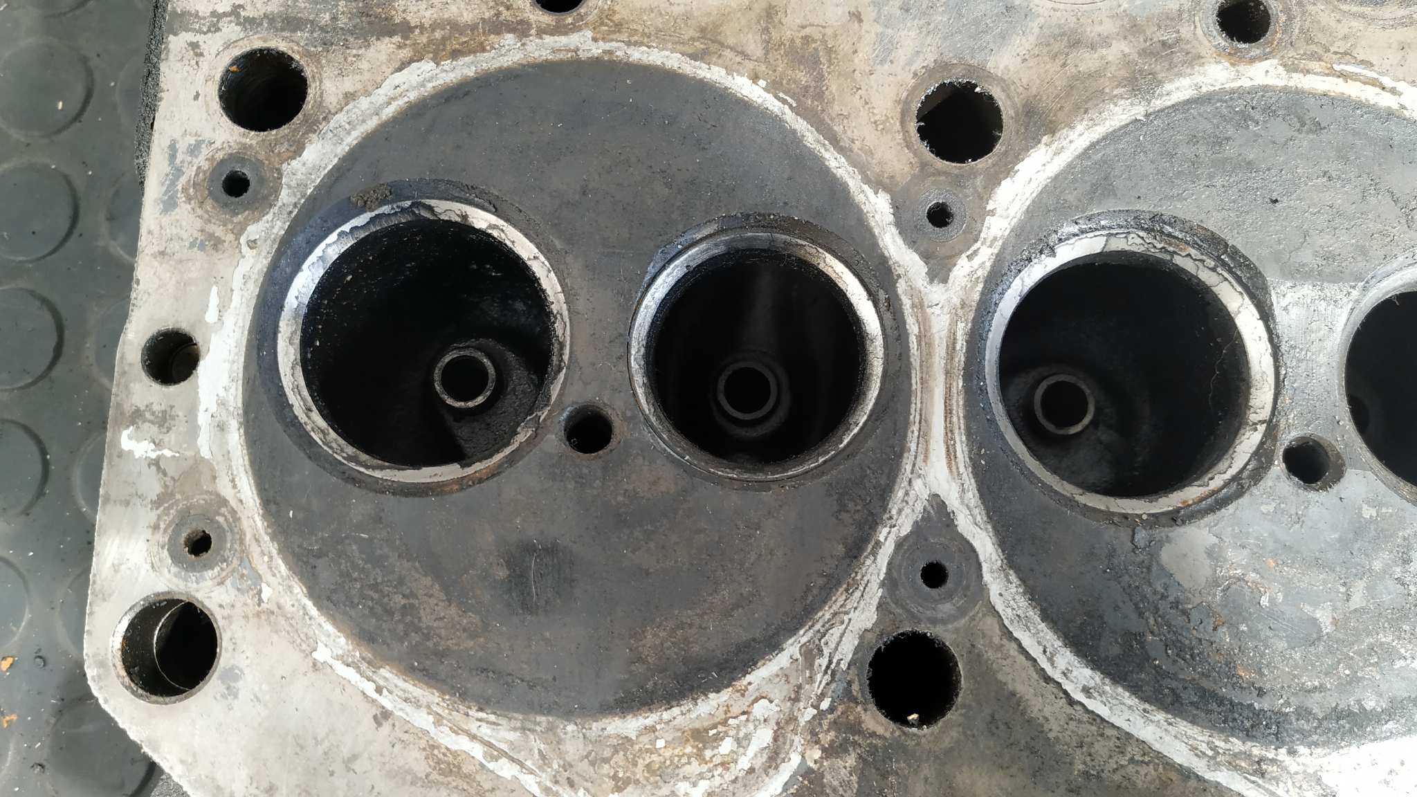 CULATA NISSAN TRADE 100 - vista 6