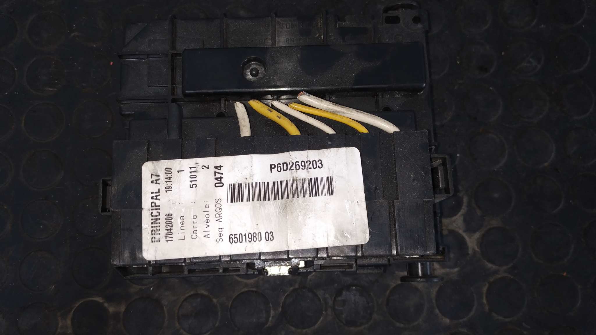 CAJA RELES / FUSIBLES PEUGEOT 207 1.6 - vista 7