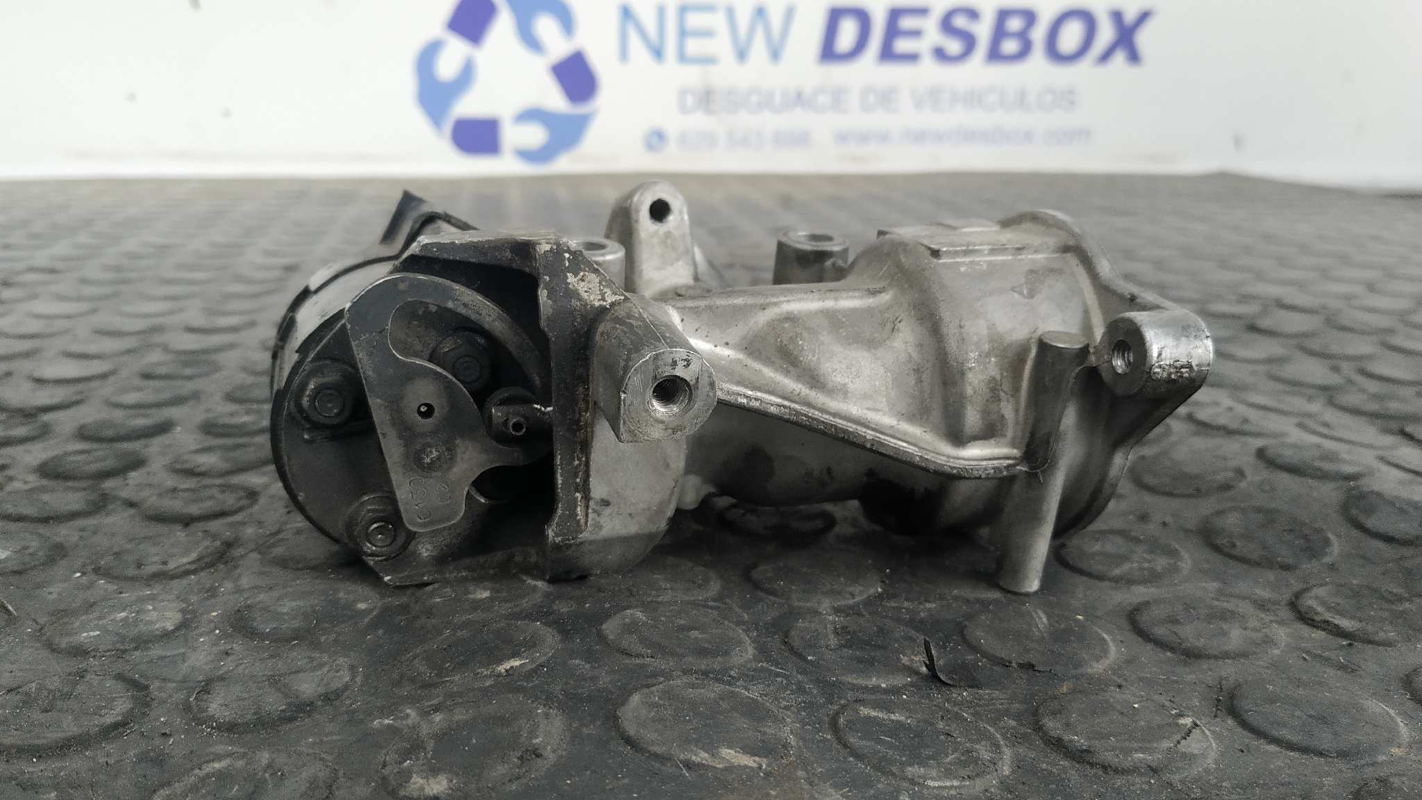 VALVULA EGR PEUGEOT 407 2.0 - vista 6