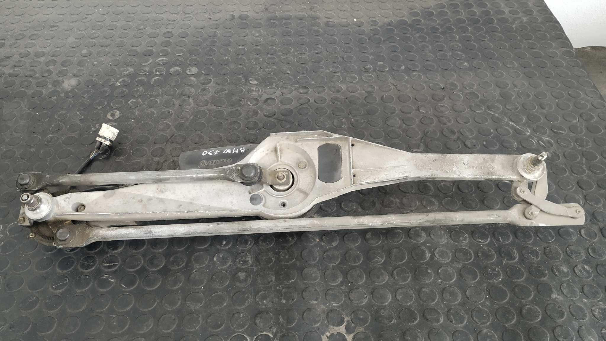 MOTOR LIMPIA DELANTERO BMW SERIE 7 (E32)