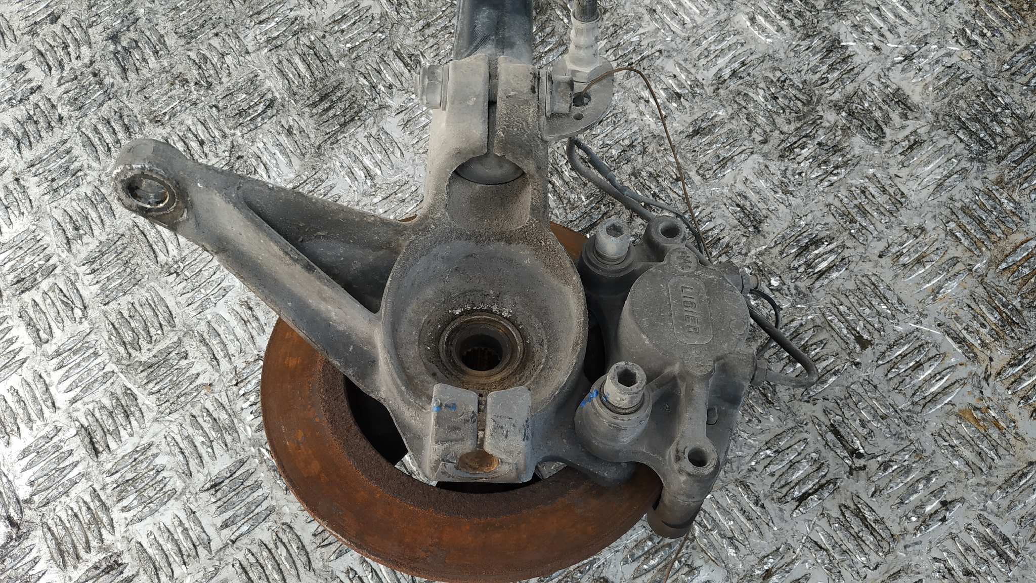 MANGUETA DELANTERA IZQUIERDA LIGIER NOVA - vista 2