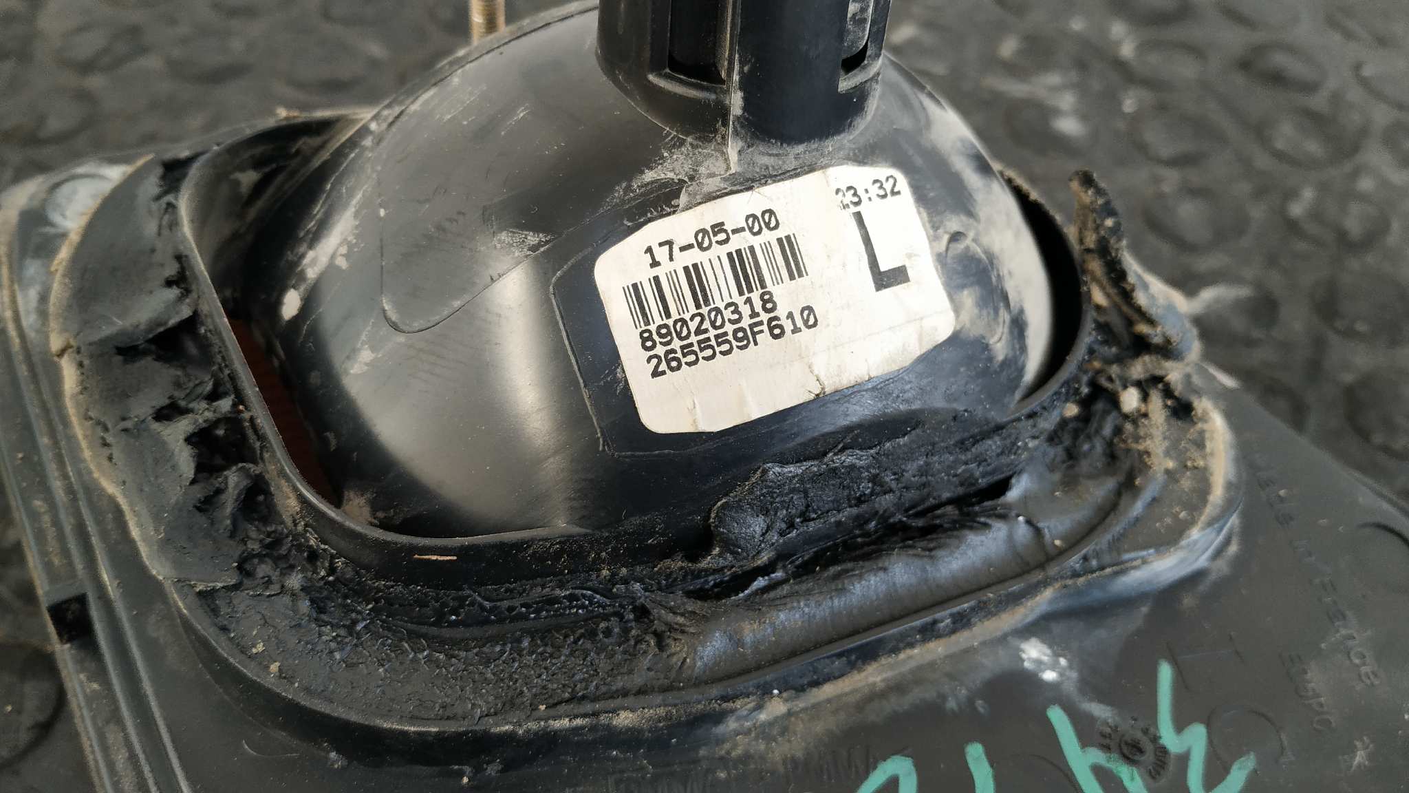 PILOTO PORTON IZQUIERDO NISSAN PRIMERA BERLINA (P11) - vista 2