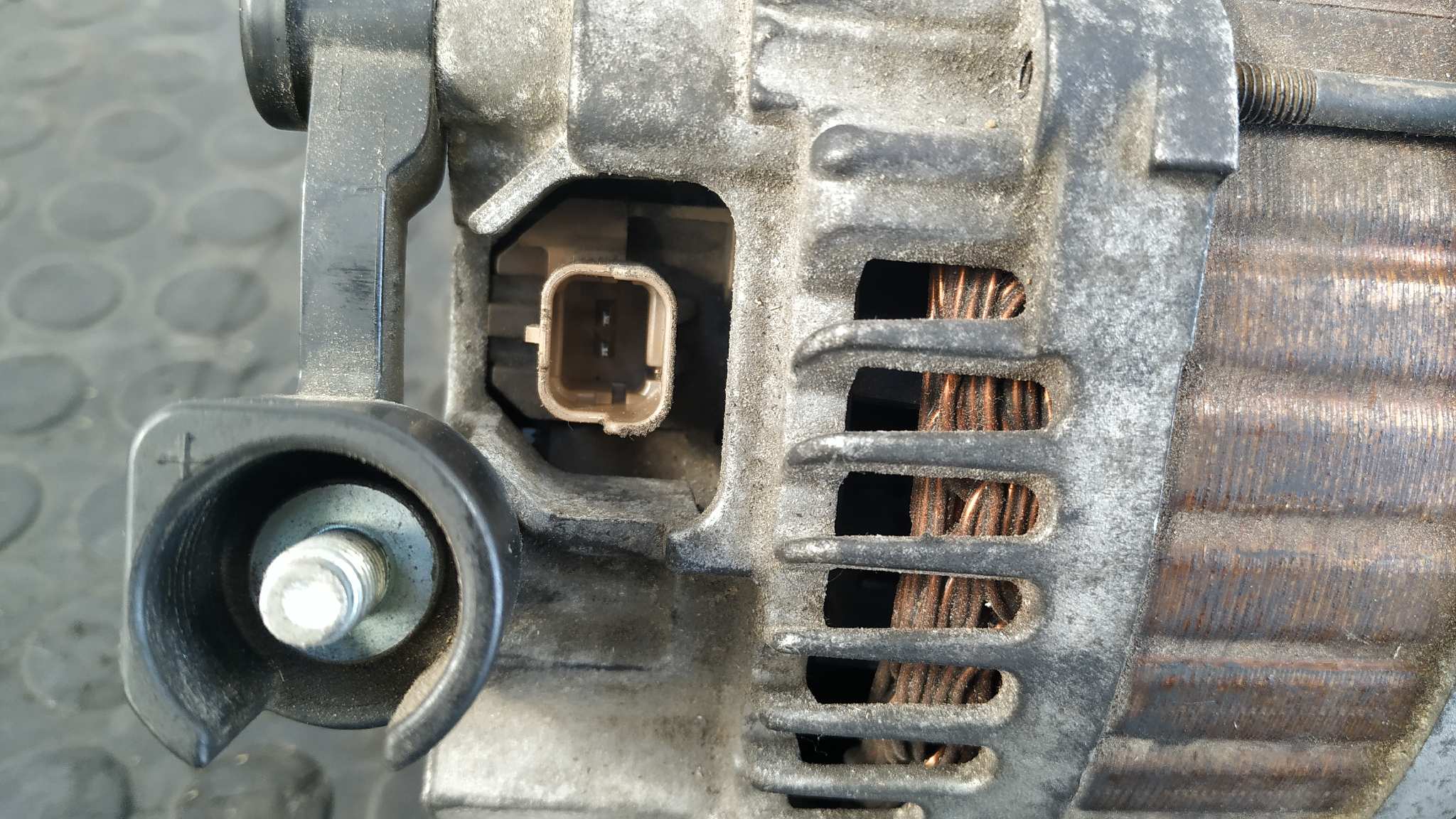 ALTERNADOR PEUGEOT 407 - vista 5