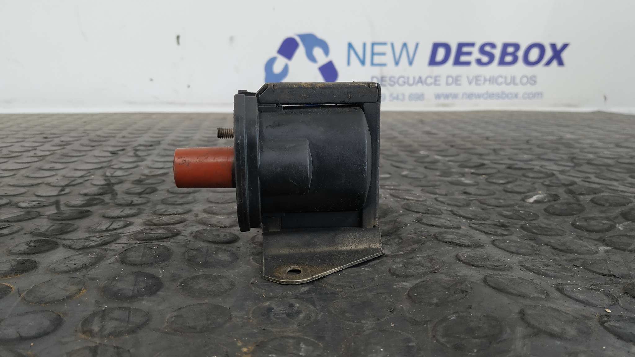 BOBINA ENCENDIDO MERCEDES CLASE C (W201) - vista 3