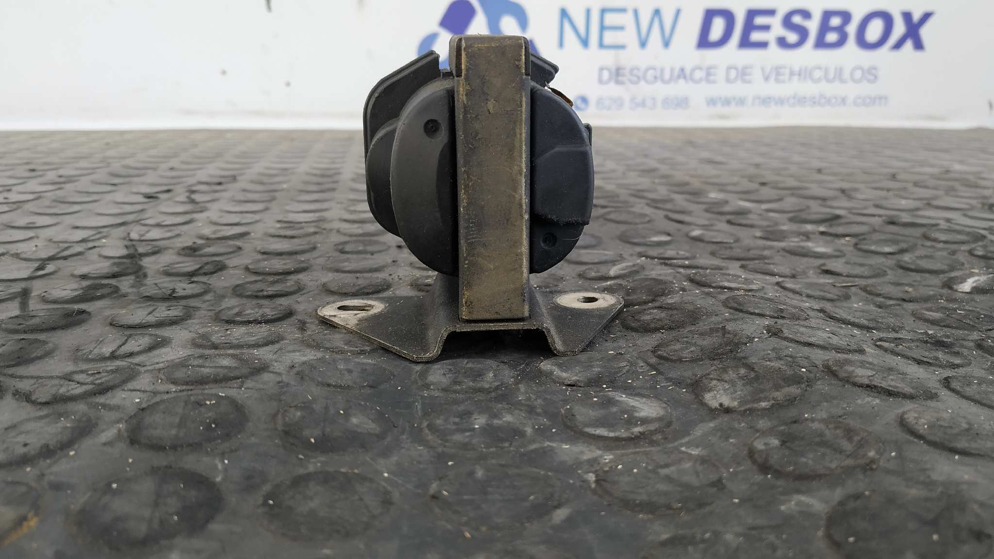 BOBINA ENCENDIDO MERCEDES CLASE C (W201) - vista 6