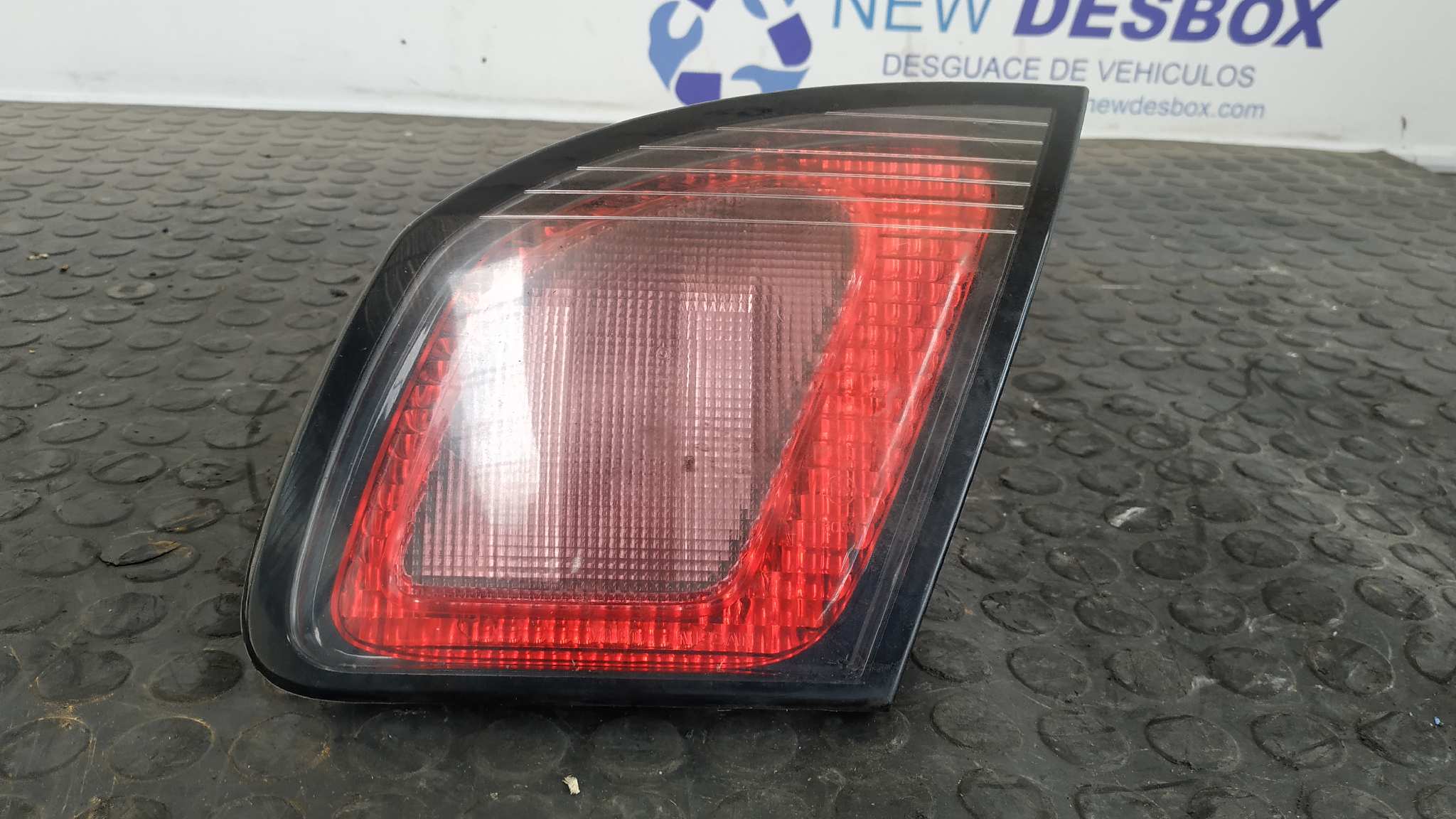 PILOTO PORTON DERECHO NISSAN PRIMERA BERLINA (P11)