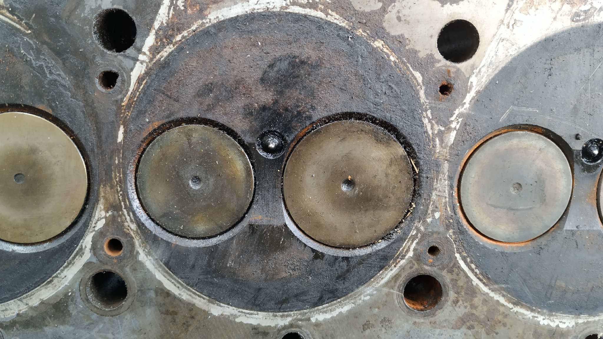 CULATA NISSAN CABSTAR E - vista 8