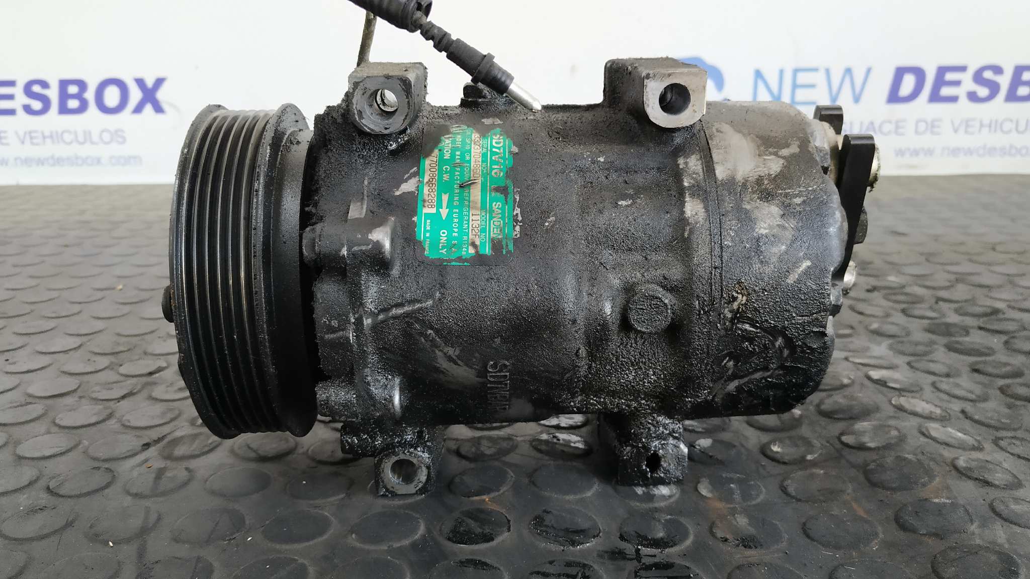 COMPRESOR AIRE ACONDICIONADO RENAULT MEGANE I SCENIC (JA0) - vista 5