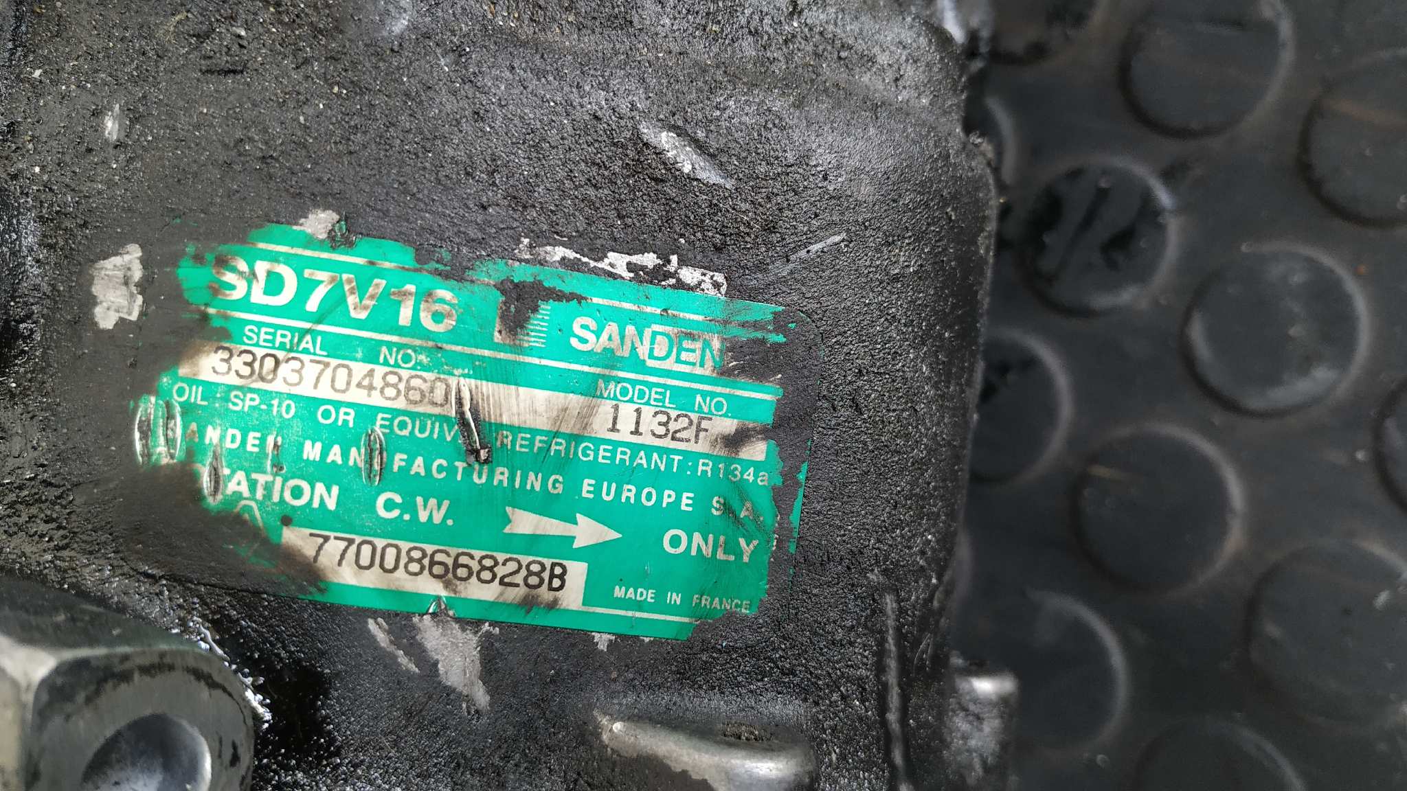 COMPRESOR AIRE ACONDICIONADO RENAULT MEGANE I SCENIC (JA0) - vista 4