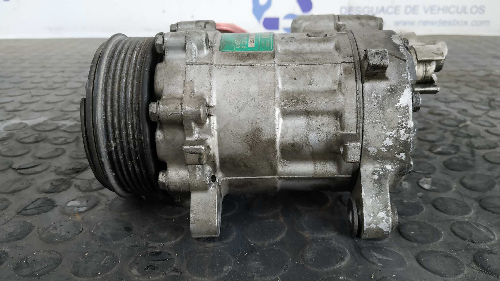 COMPRESOR AIRE ACONDICIONADO VOLKSWAGEN POLO BERLINA (6N1) - vista 3
