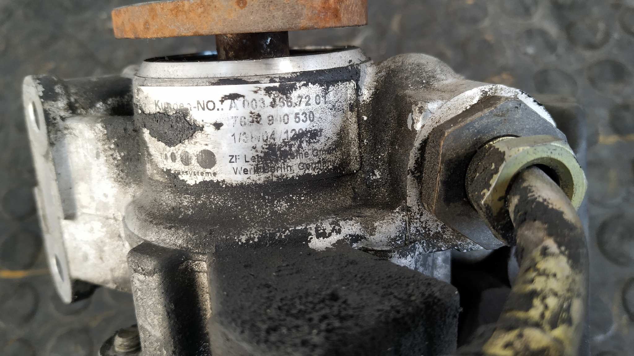 BOMBA DIRECCION MERCEDES-BENZ VITO CAJA CERRADA 6.03 -> - vista 3