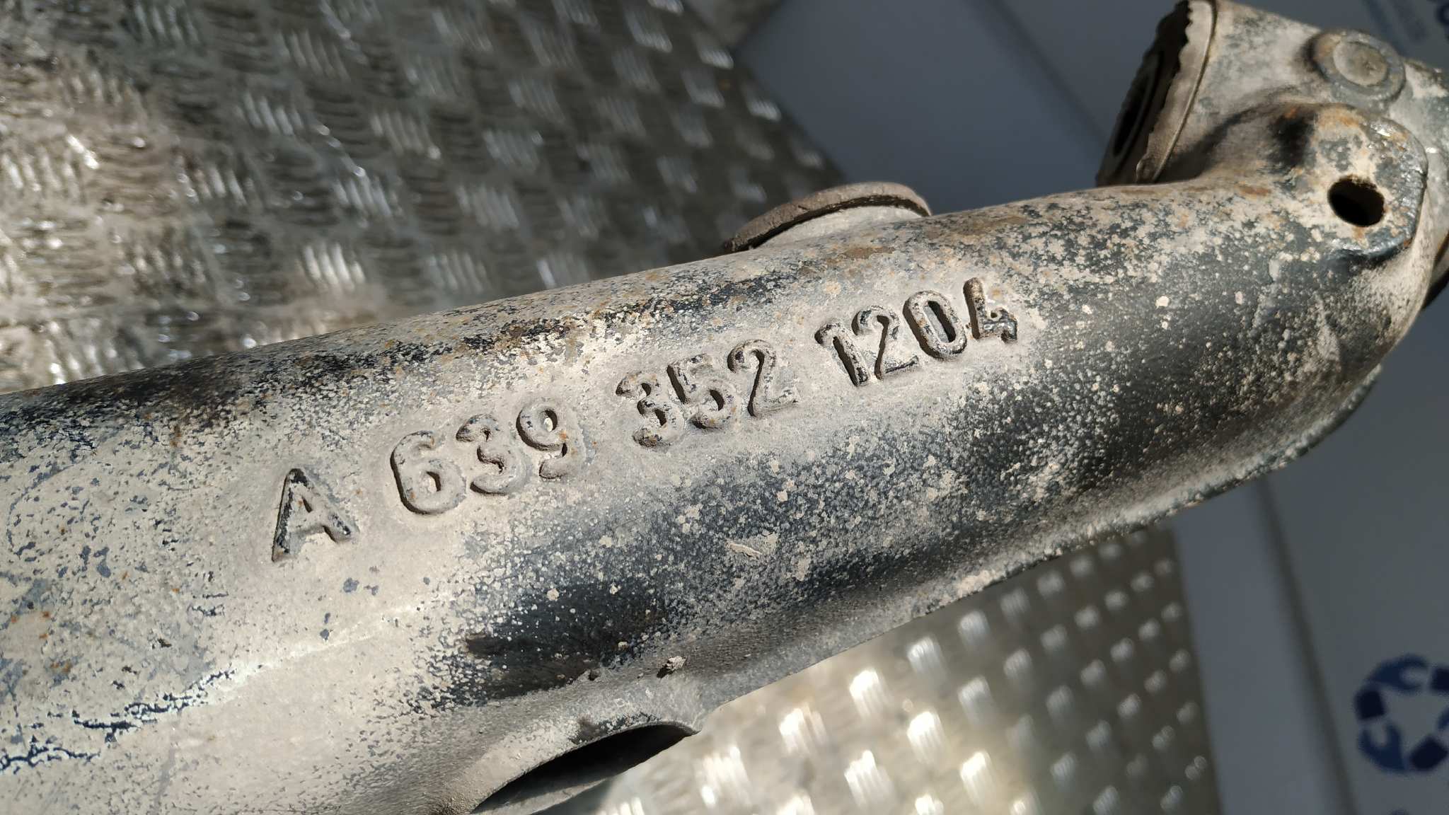 MANGUETA TRASERA IZQUIERDA MERCEDES-BENZ VITO CAJA CERRADA 6.03 -> - vista 8