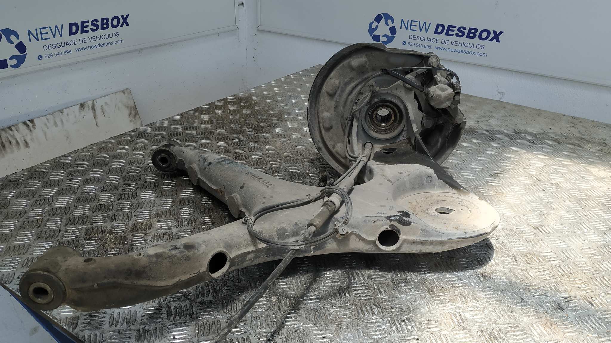 MANGUETA TRASERA DERECHA MERCEDES-BENZ VITO CAJA CERRADA 6.03 ->