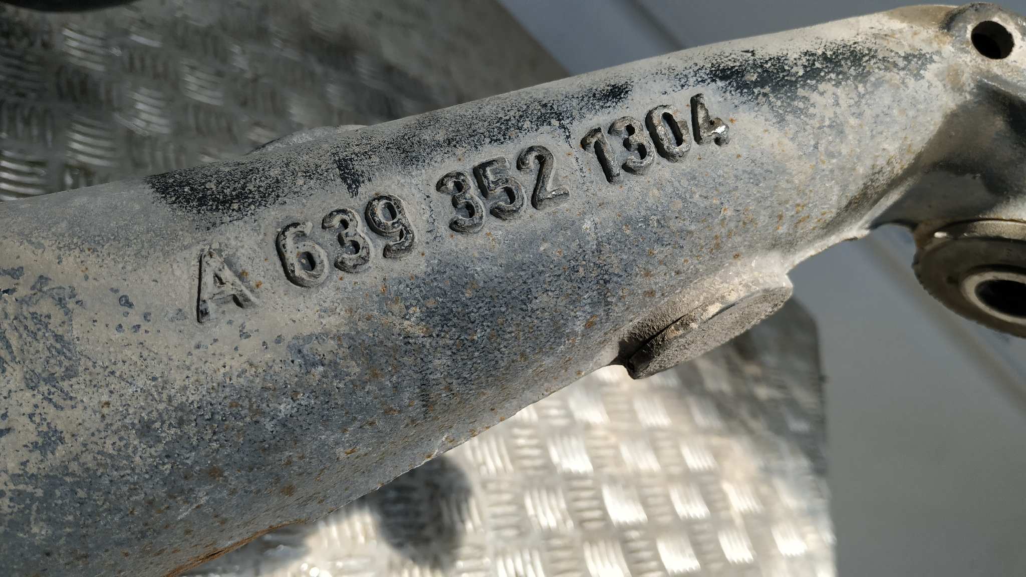 MANGUETA TRASERA DERECHA MERCEDES-BENZ VITO CAJA CERRADA 6.03 -> - vista 9