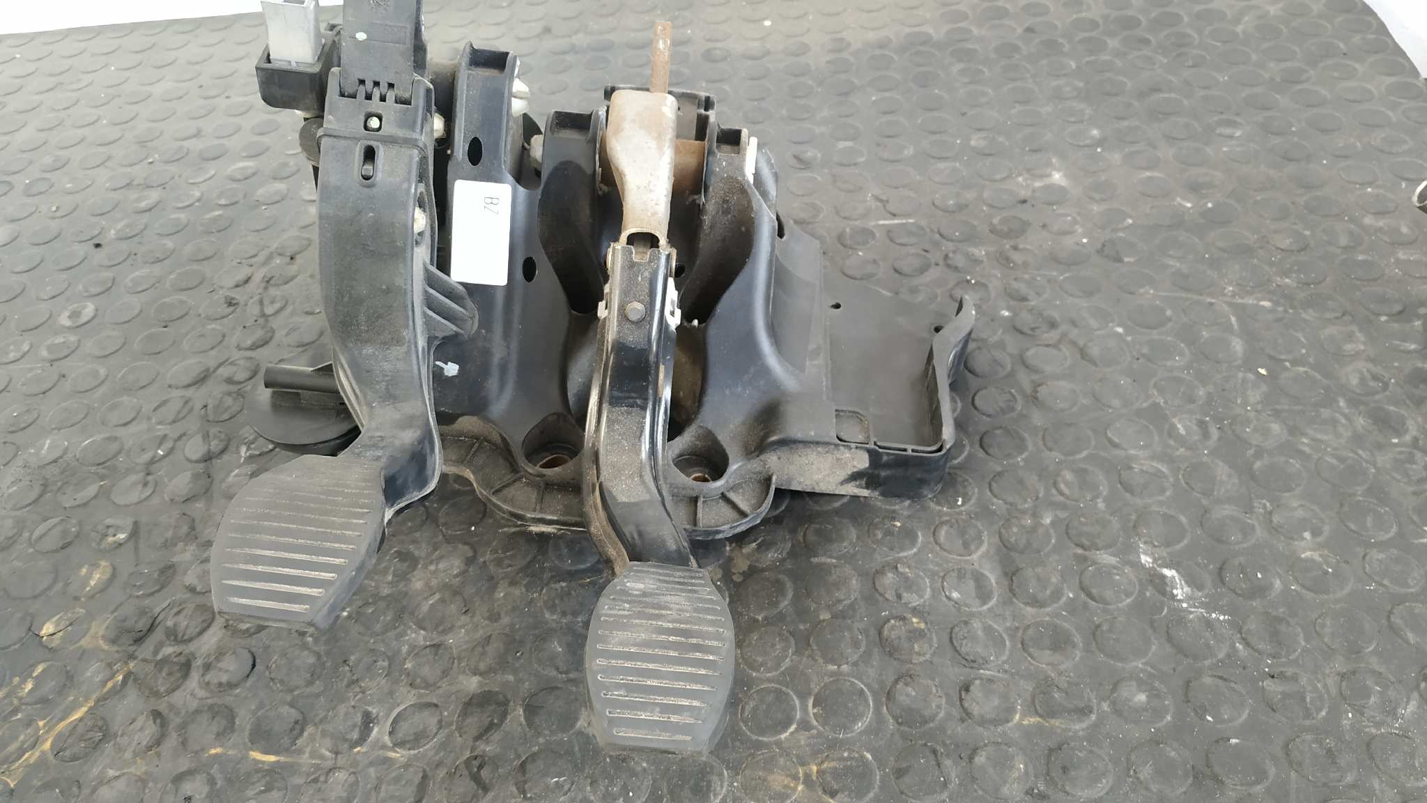 PEDAL FRENO OPEL CORSA D