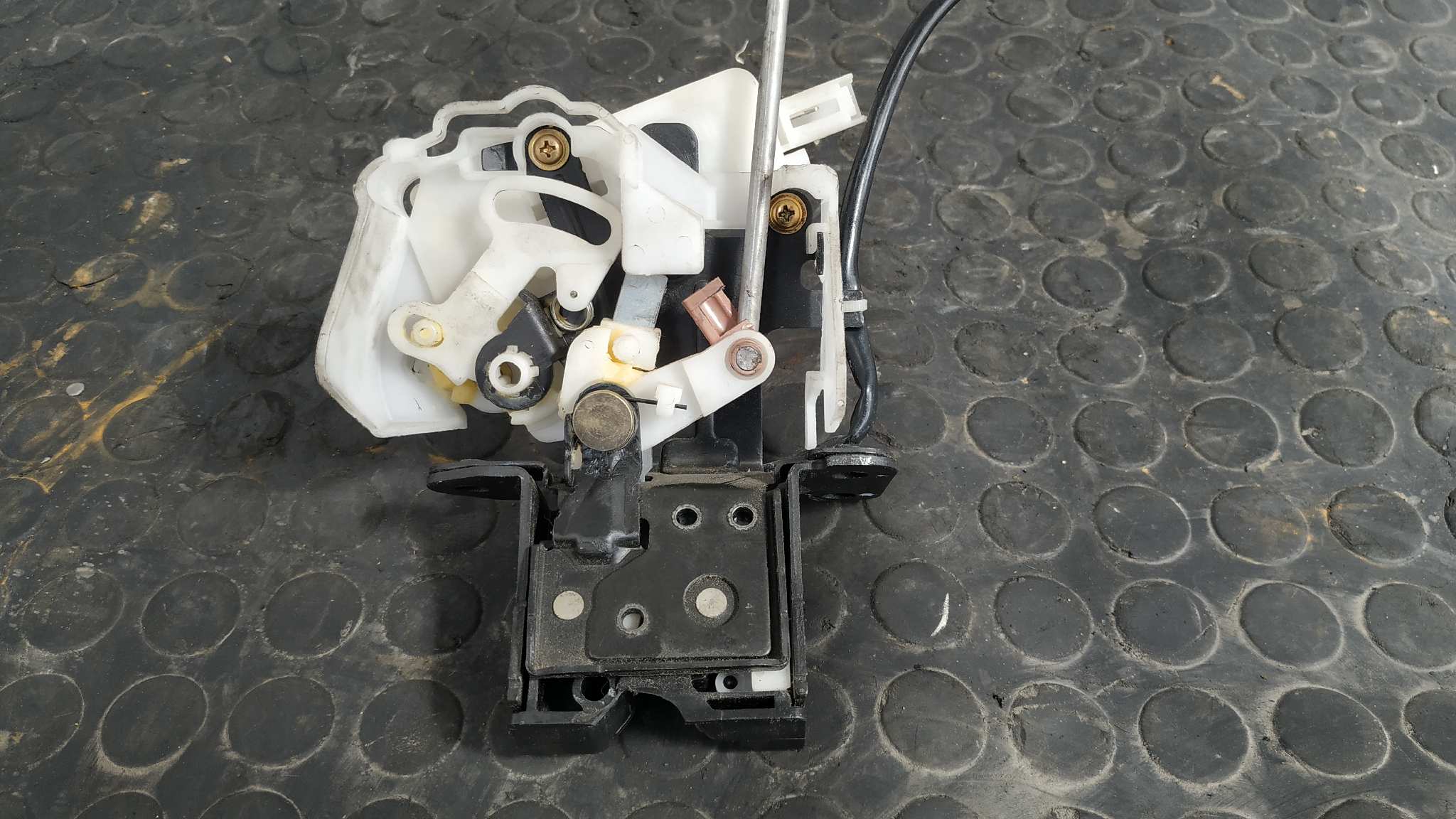 CERRADURA MALETERO / PORTON MAZDA 6 BERLINA (GG) - vista 2