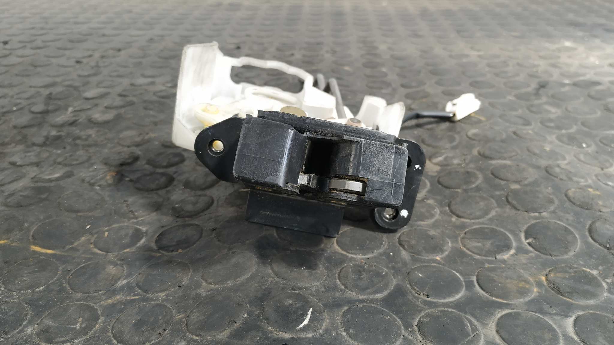 CERRADURA MALETERO / PORTON MAZDA 6 BERLINA (GG) - vista 6