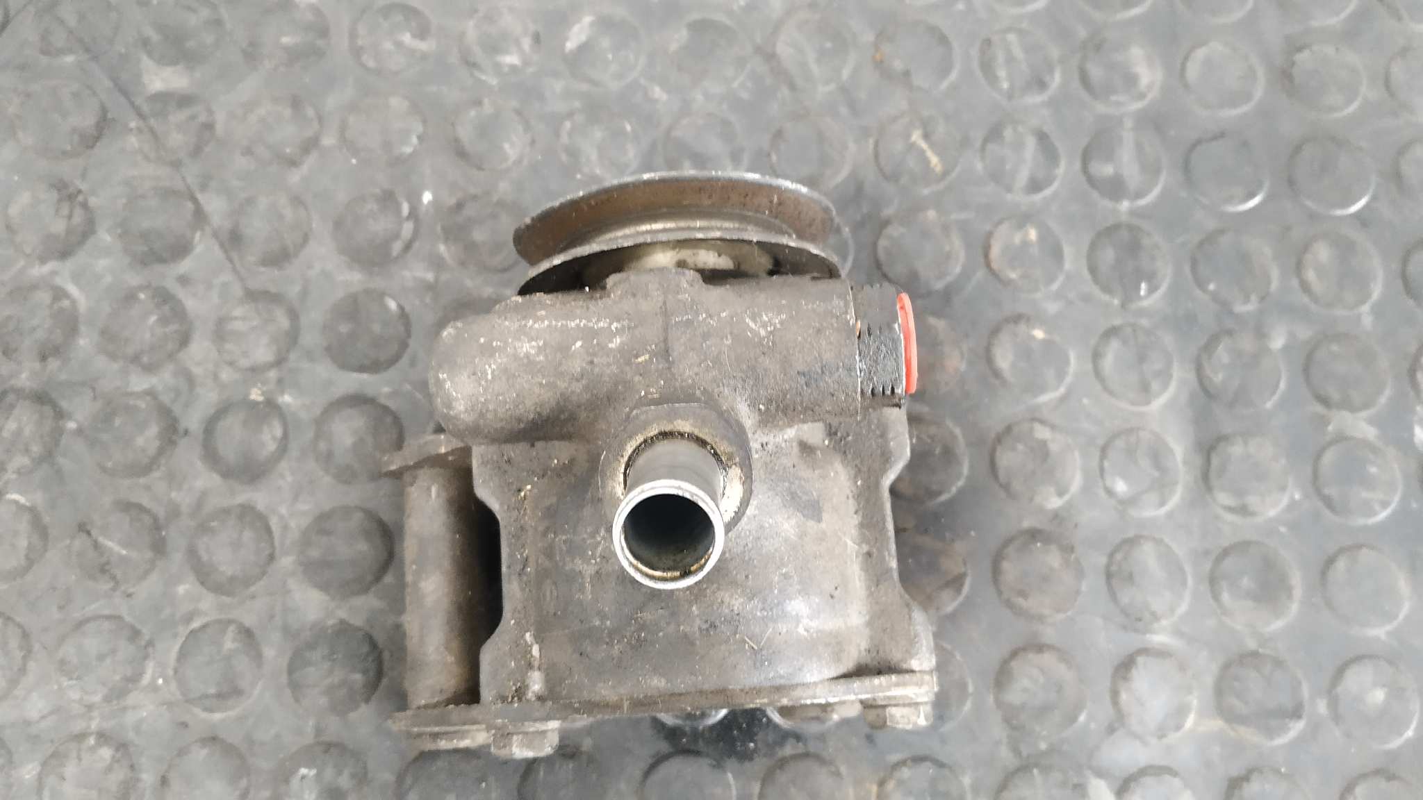 BOMBA DIRECCION PEUGEOT 205 BERLINA - vista 6