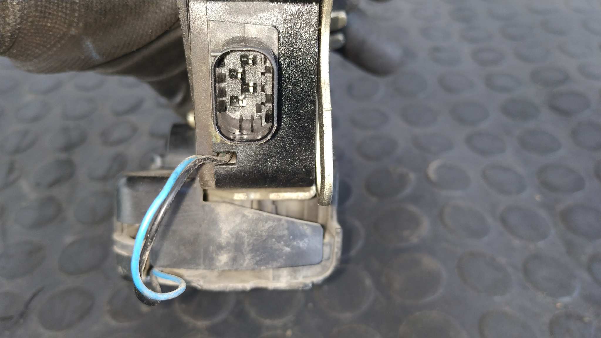 CERRADURA PUERTA DELANTERA DERECHA MERCEDES-BENZ VITO CAJA CERRADA 6.03 -> - vista 7