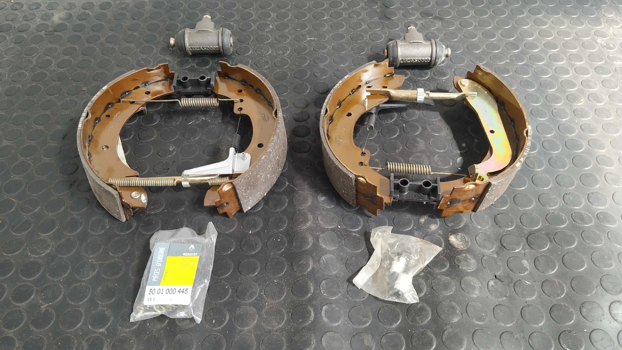 FRENO DE TAMBOR RENAULT TRAFIC (DESDE 5.89)