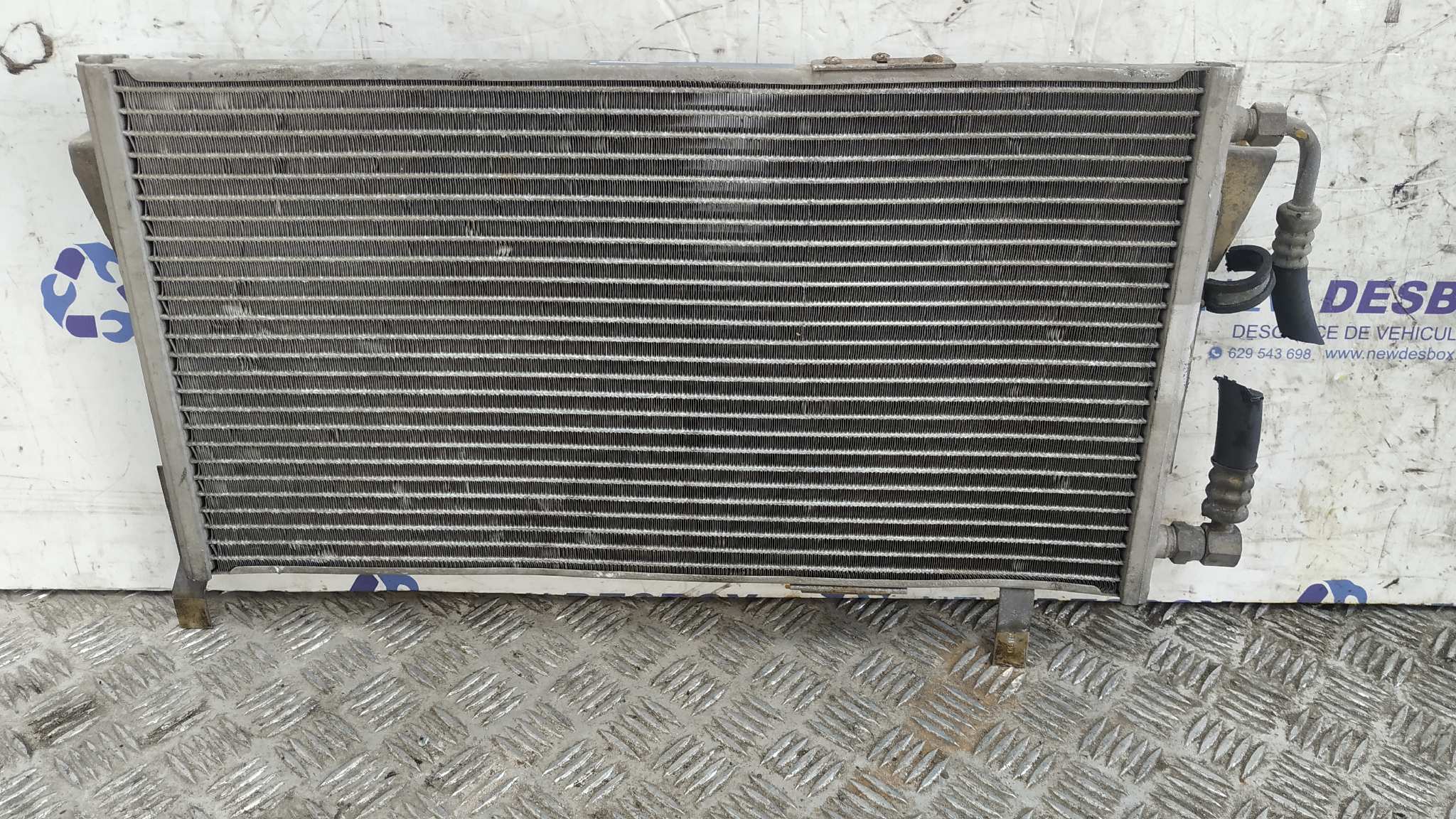 CONDENSADOR / RADIADOR  AIRE ACONDICIONADO MERCEDES-BENZ 190 - vista 3