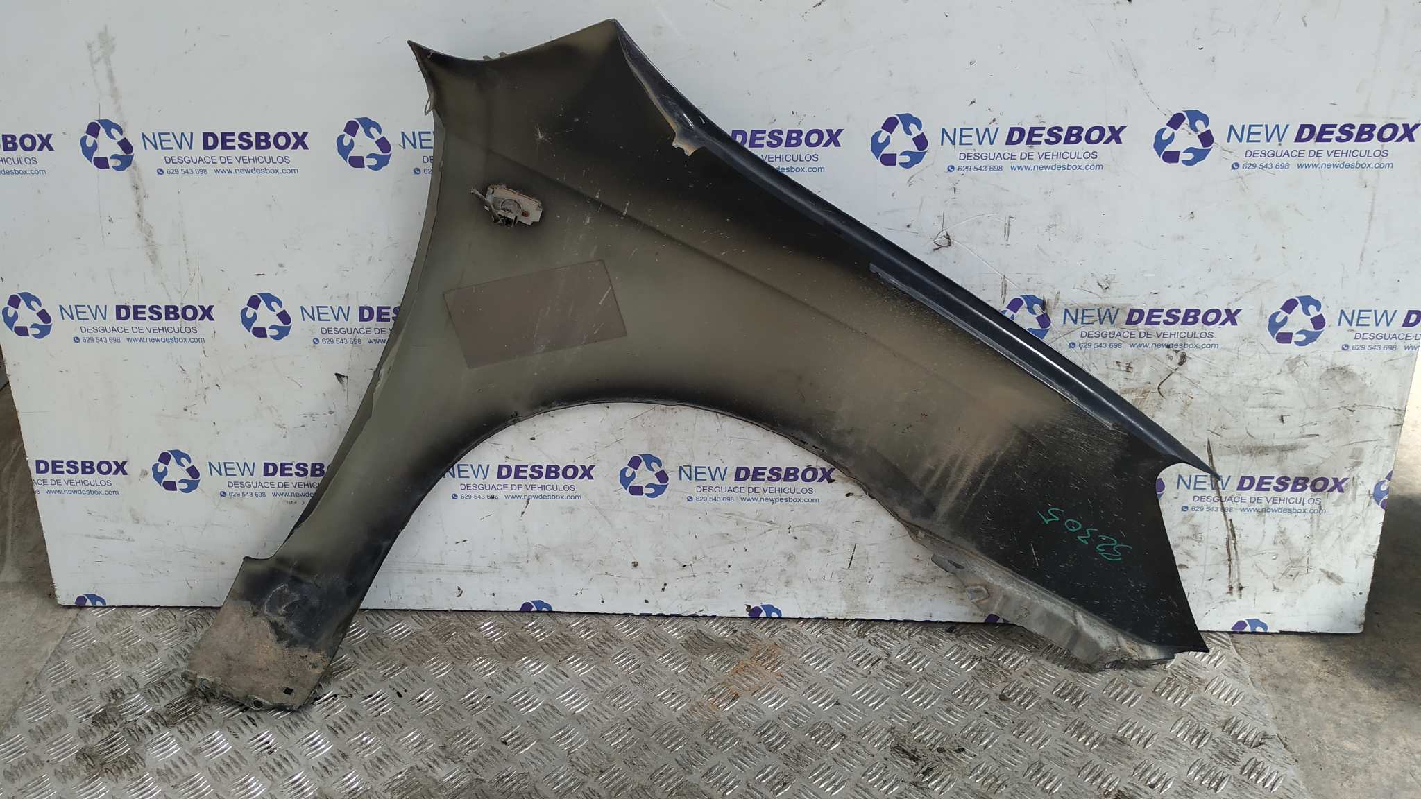 ALETA DELANTERA IZQUIERDA KIA CARENS (UN) - vista 2