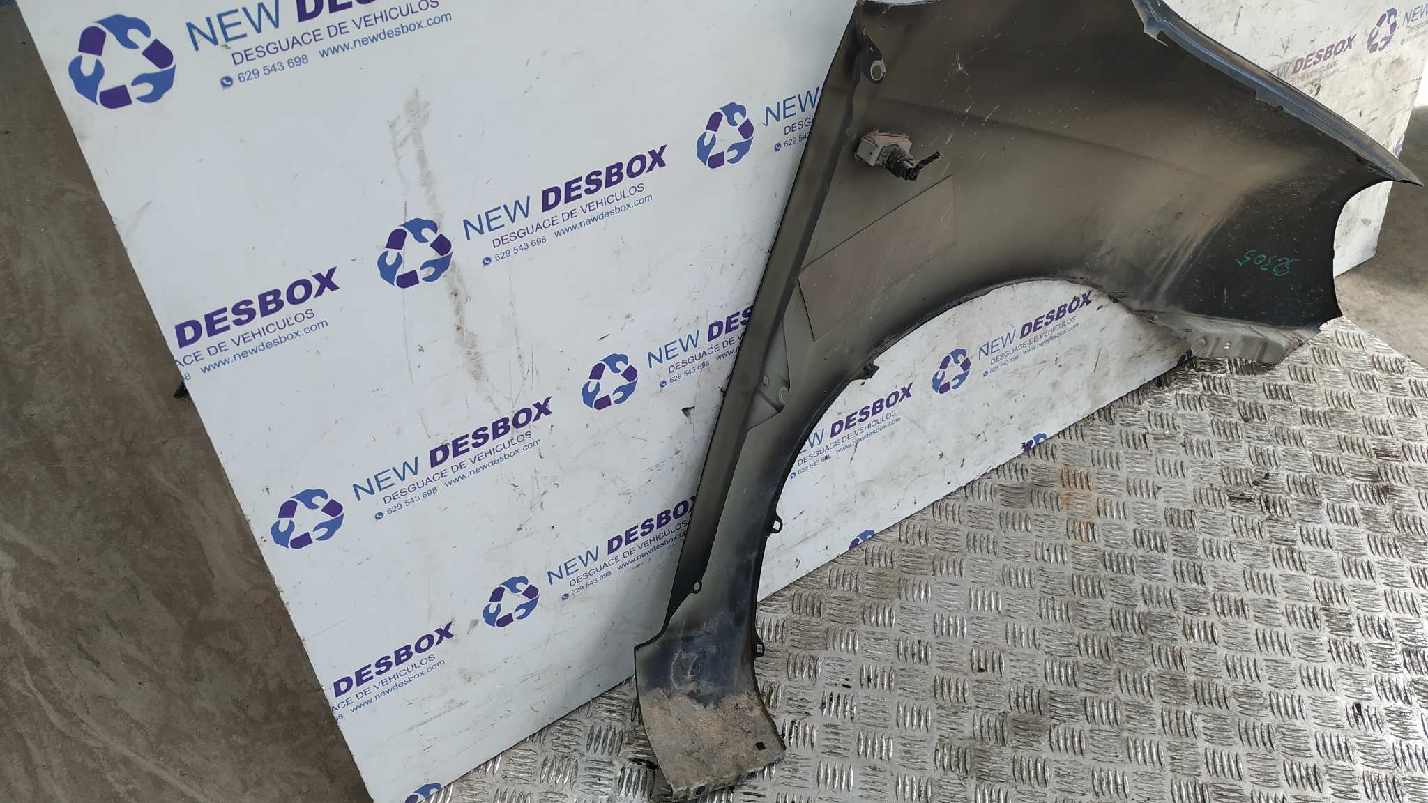 ALETA DELANTERA IZQUIERDA KIA CARENS (UN) - vista 9