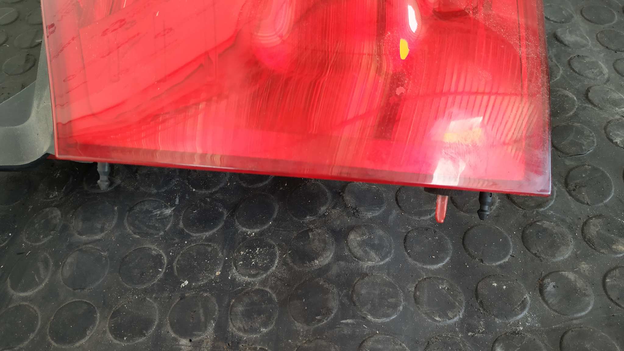 PILOTO TRASERO IZQUIERDO RENAULT MEGANE II BERLINA 5P - vista 2