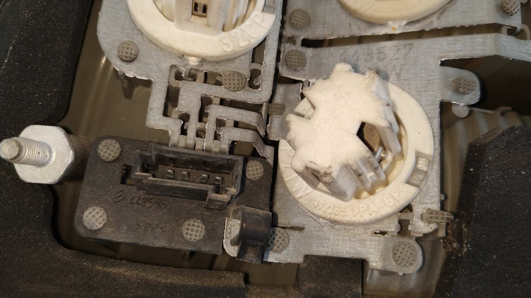 PILOTO PORTON IZQUIERDO OPEL VECTRA C CARAVAN 1.9 16V CDTI CAT (Z 19 DTH / LRD) - vista 3