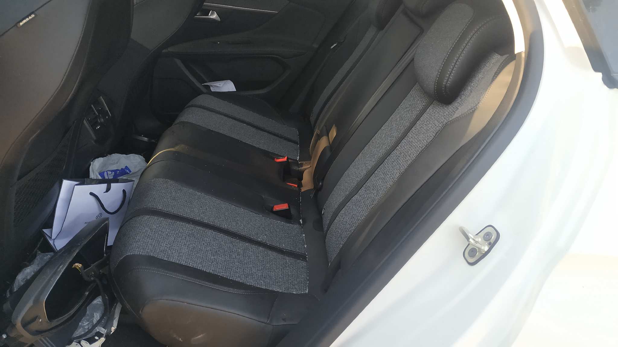 FARO ANTINIEBLA IZQUIERDO PEUGEOT 3008 - vista 5