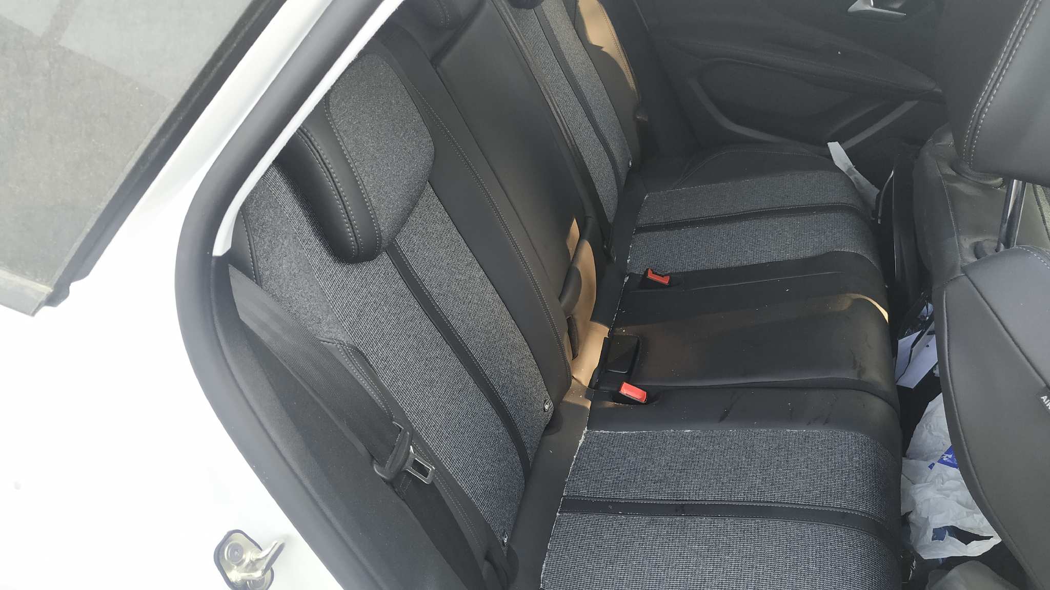 FARO ANTINIEBLA IZQUIERDO PEUGEOT 3008 - vista 22